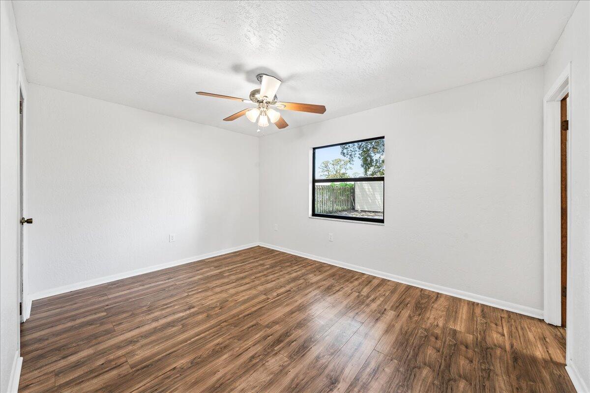 2211 Longbow Road