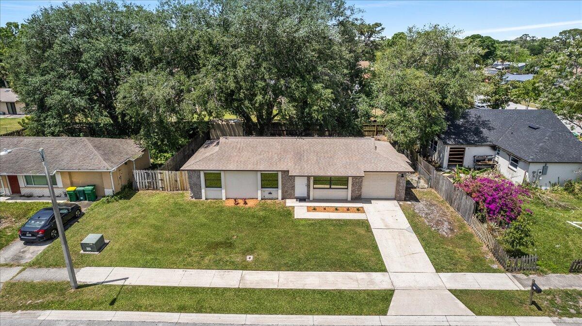 2211 Longbow Road
