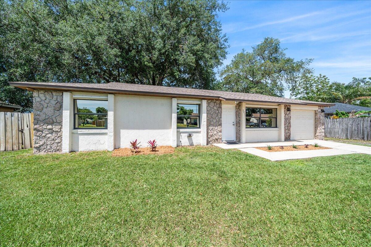 2211 Longbow Road
