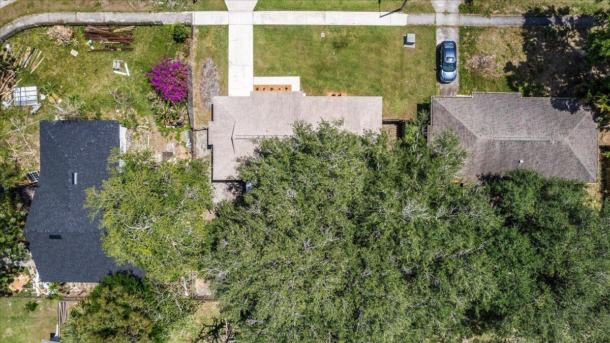 2211 Longbow Road