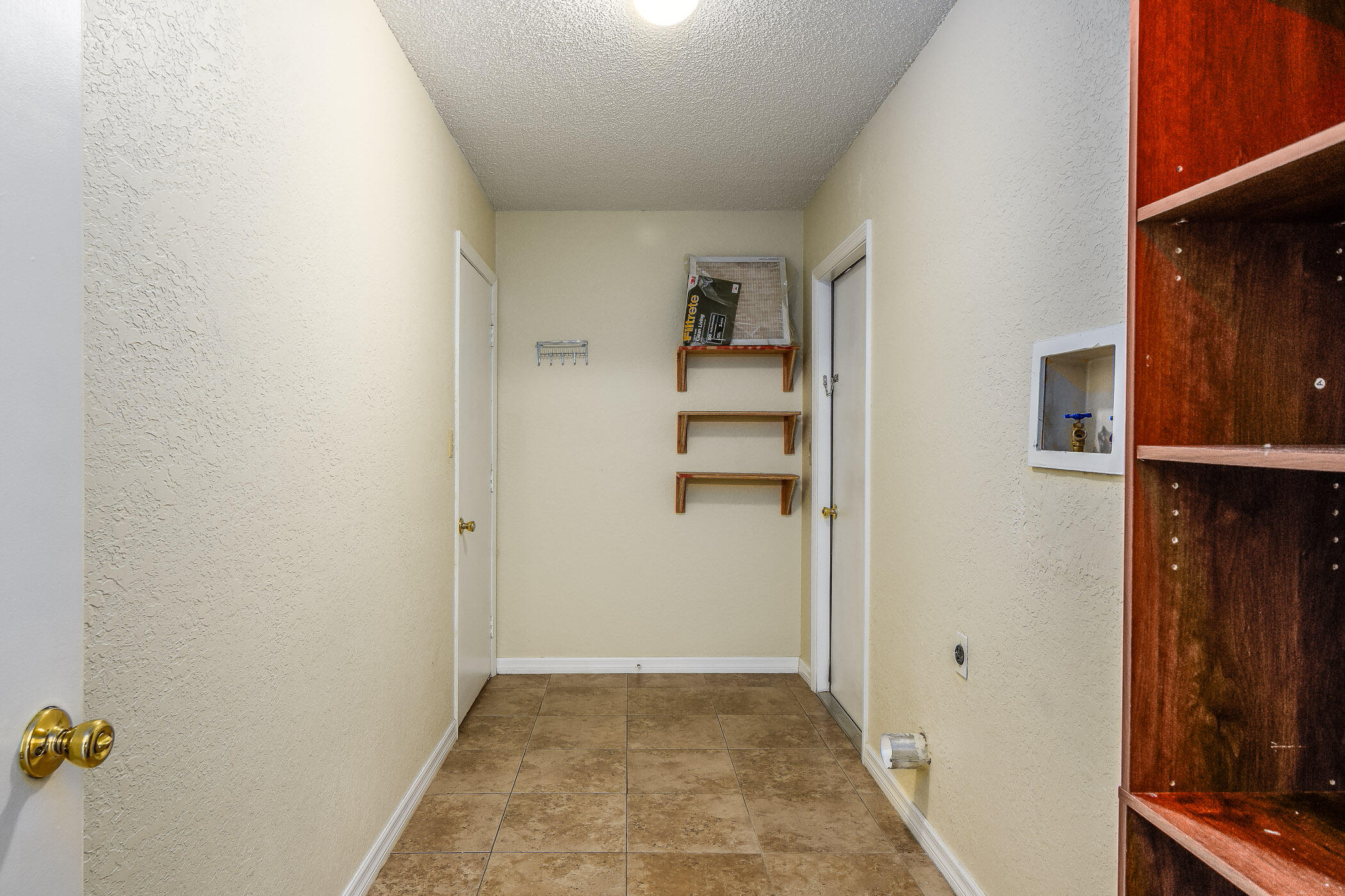5673 Flint Road