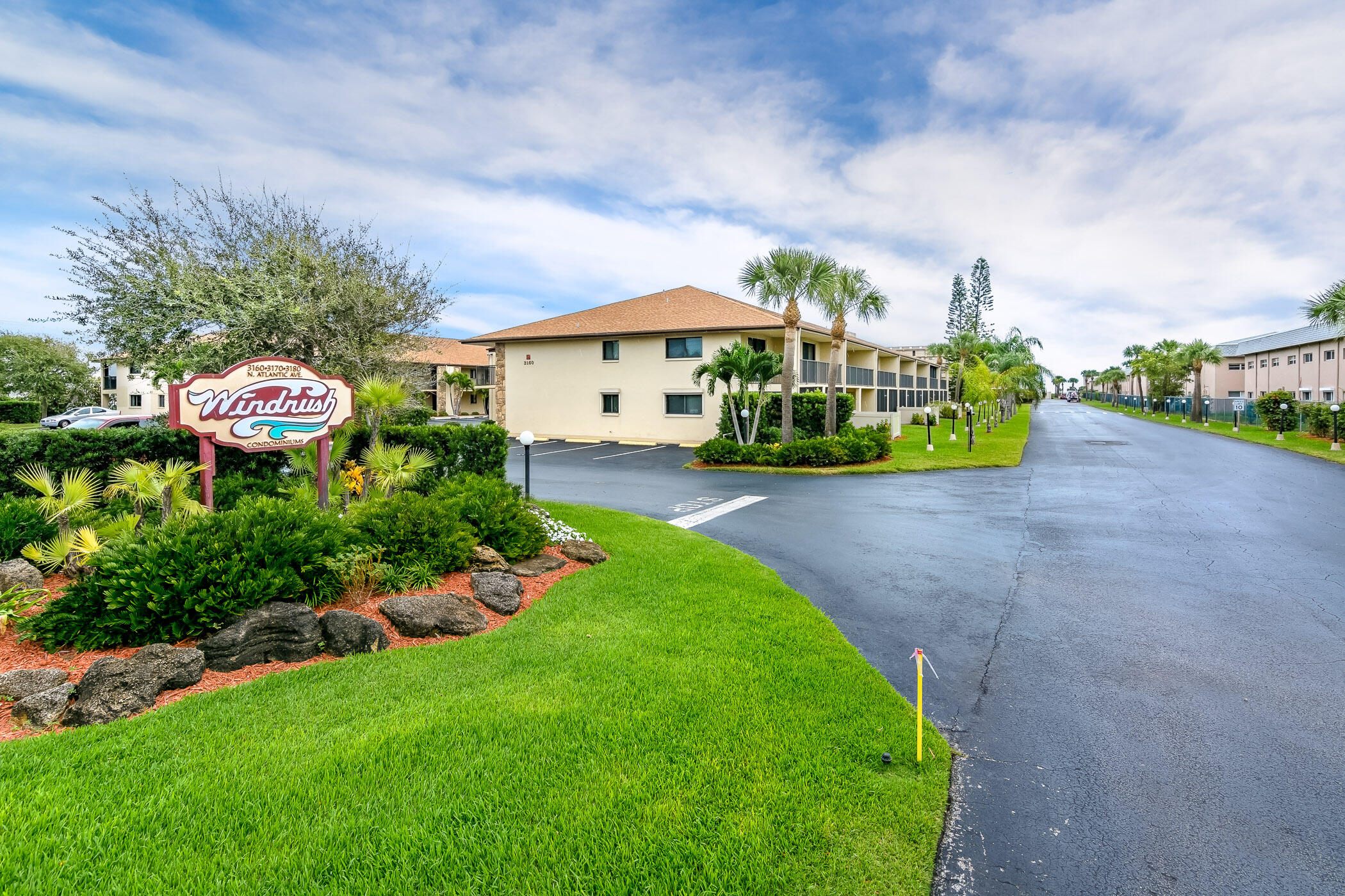 3170 N Atlantic Avenue, 709