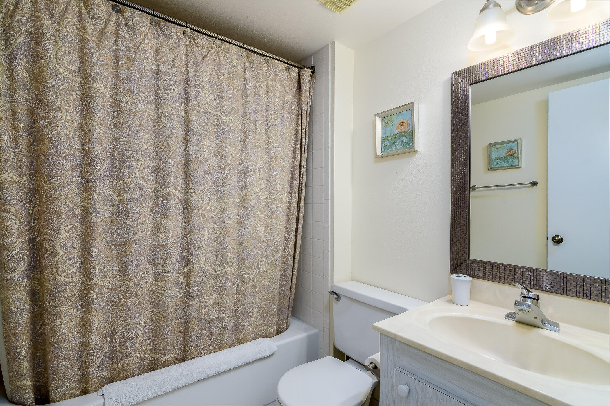 3170 N Atlantic Avenue, 709