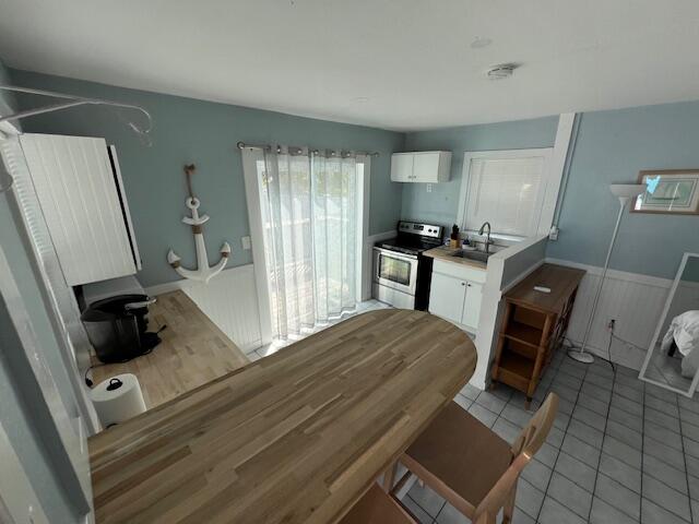 2179 Pineapple Avenue, 2