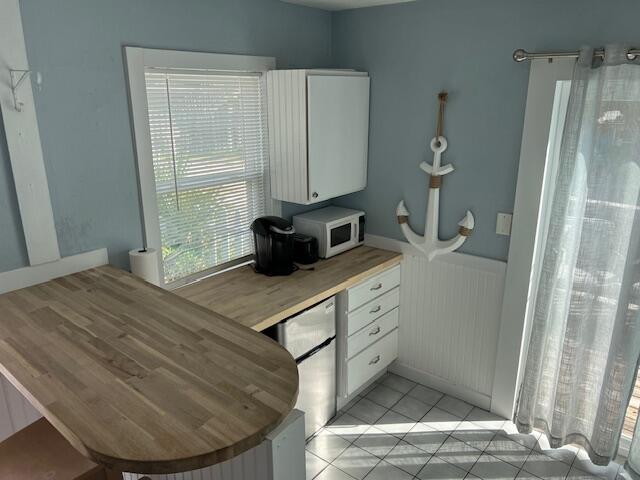 2179 Pineapple Avenue, 2