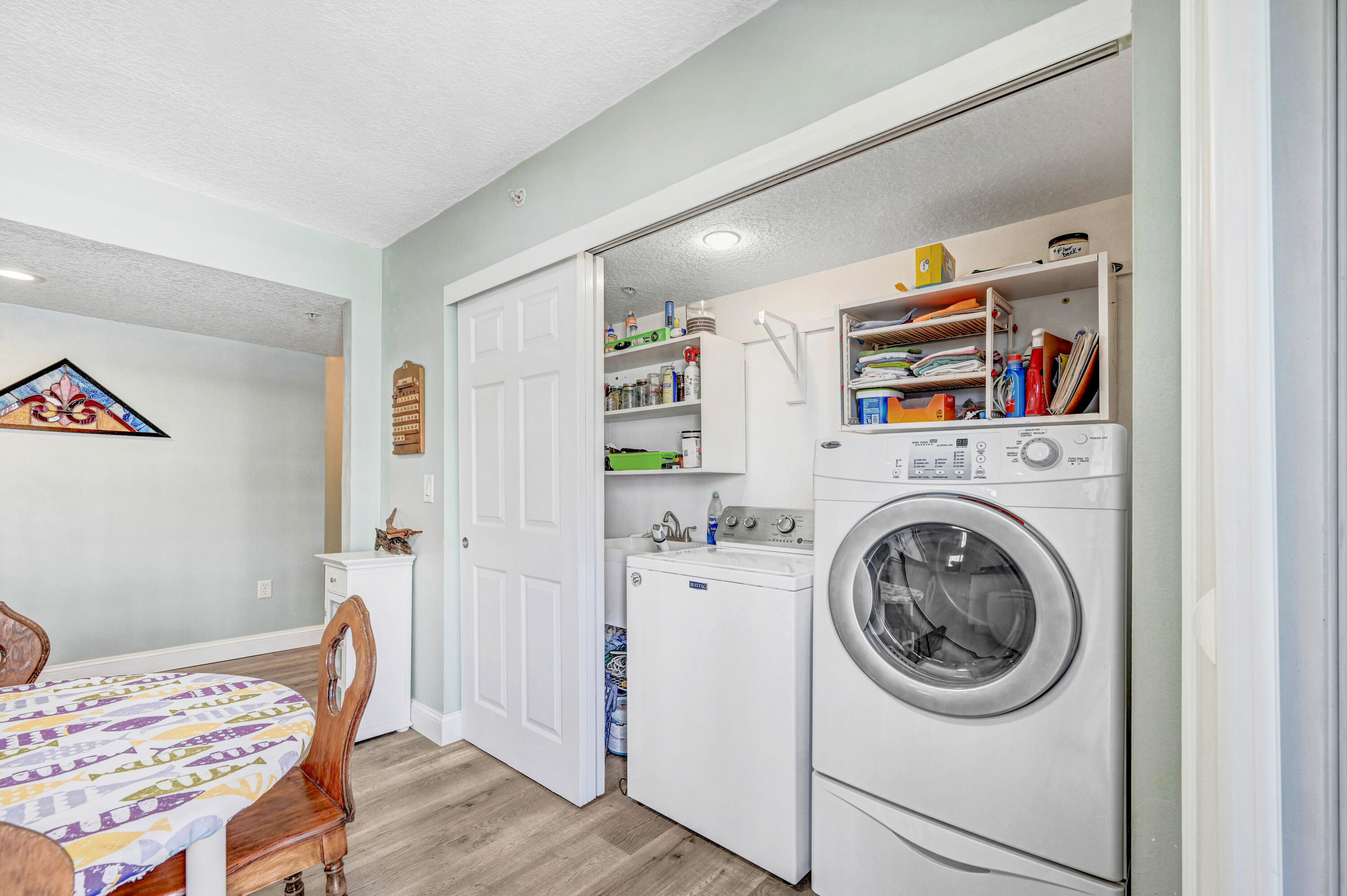 606 Shorewood Drive, C305