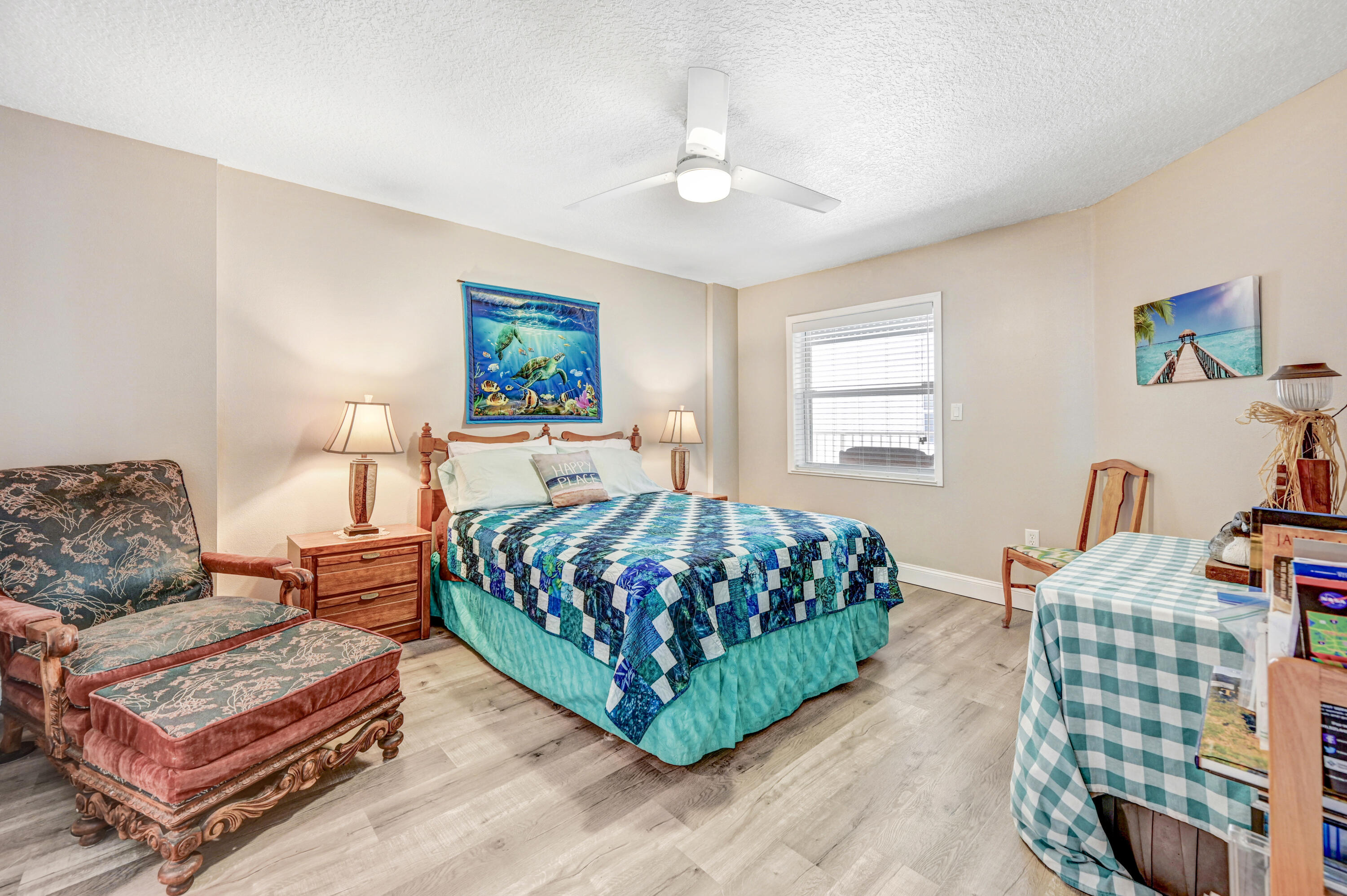 606 Shorewood Drive, C305