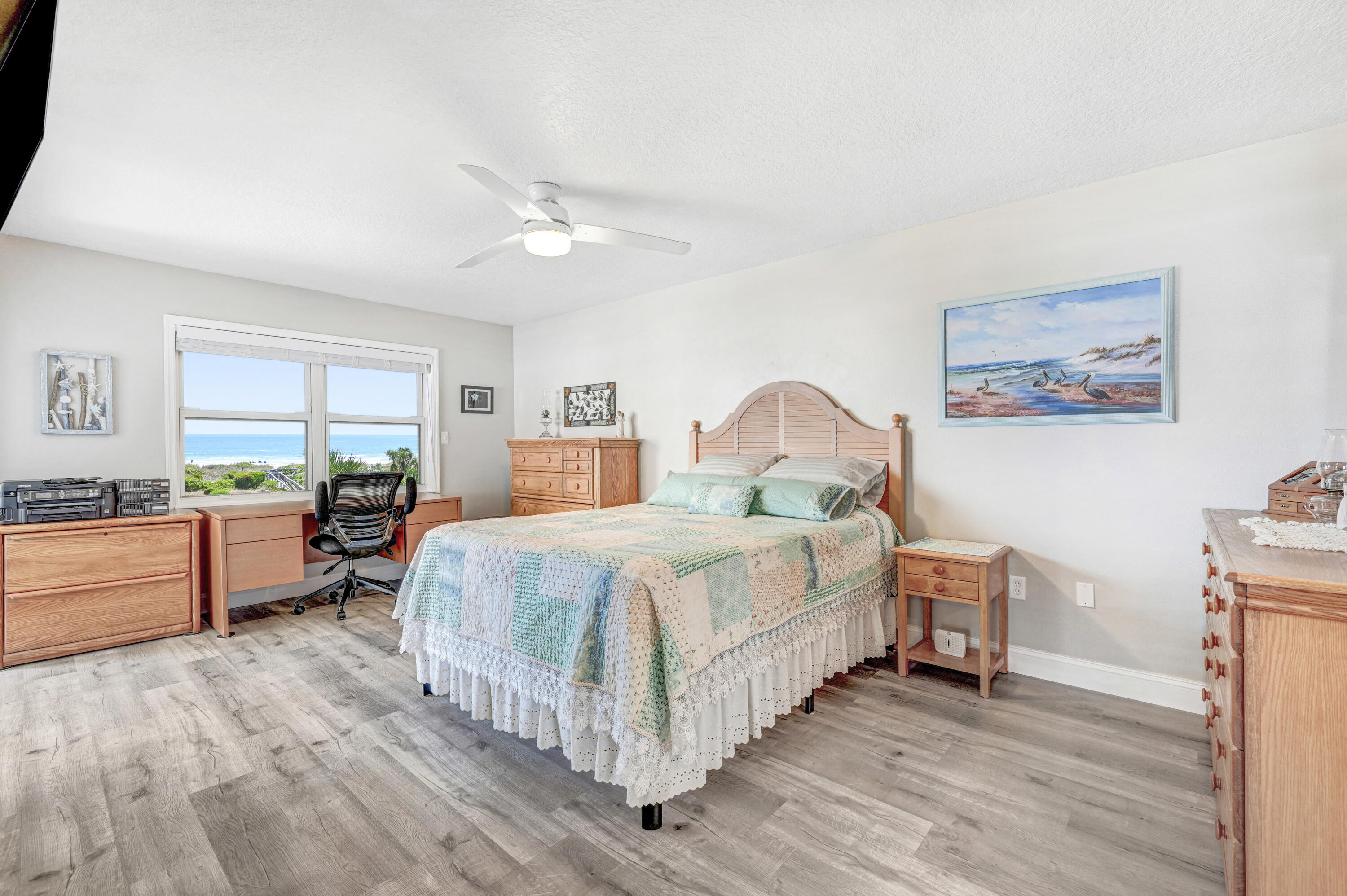 606 Shorewood Drive, C305