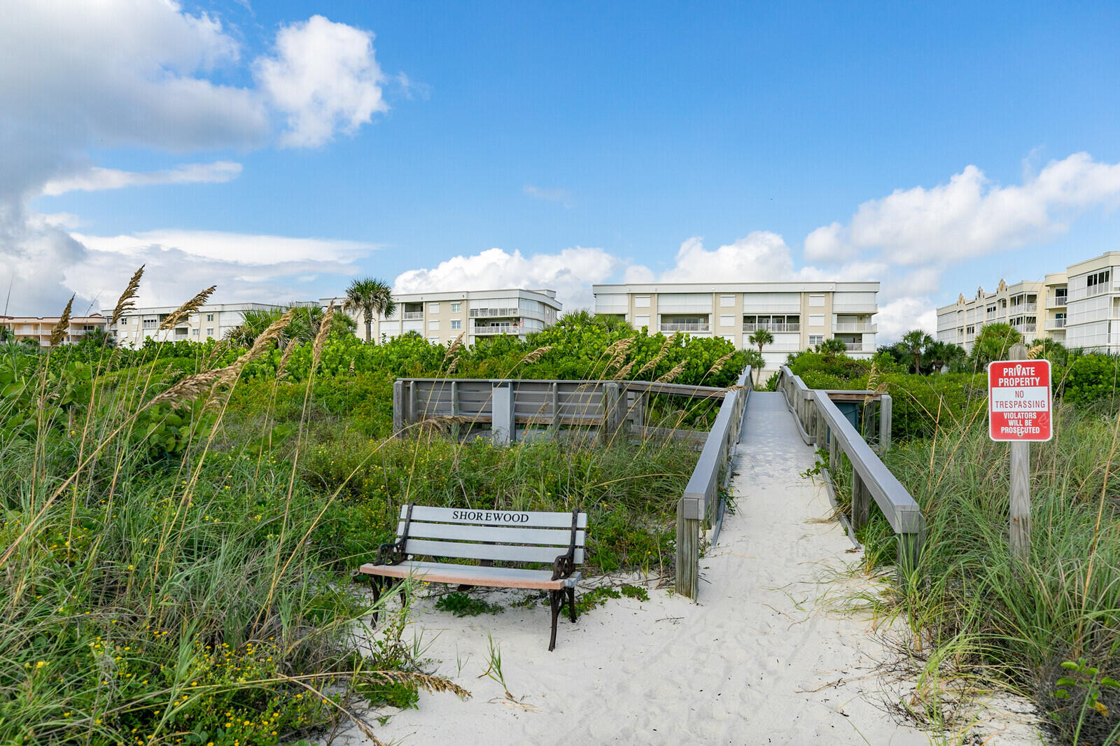 606 Shorewood Drive, C305