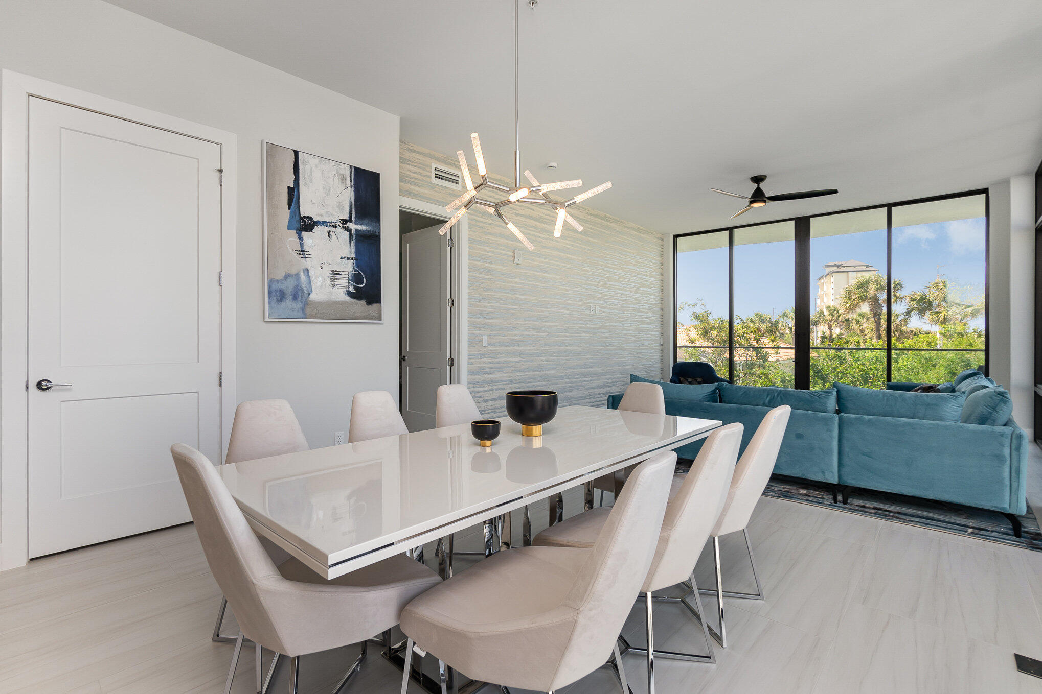 3031 Hafen Lane, 208
