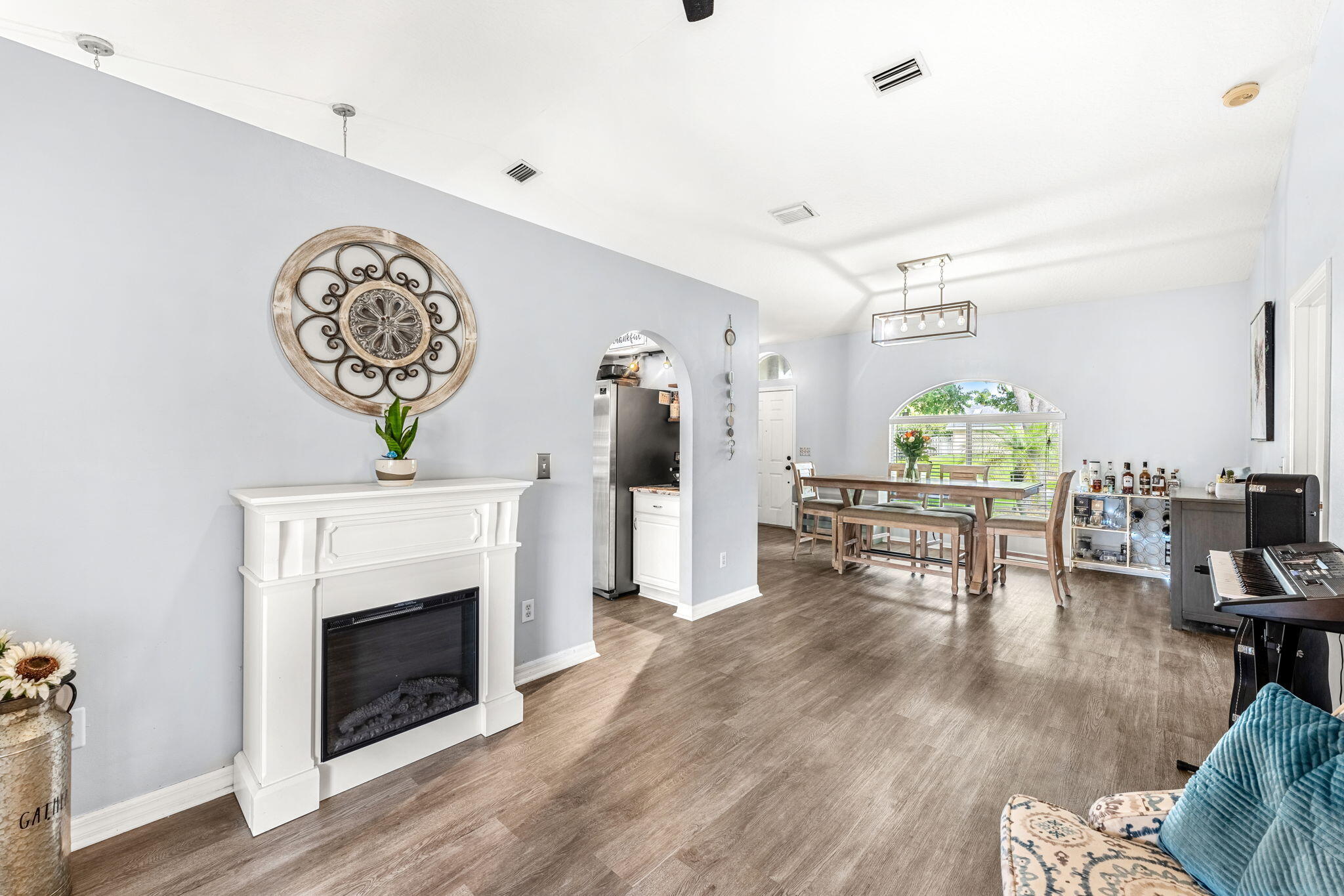 1378 York Circle