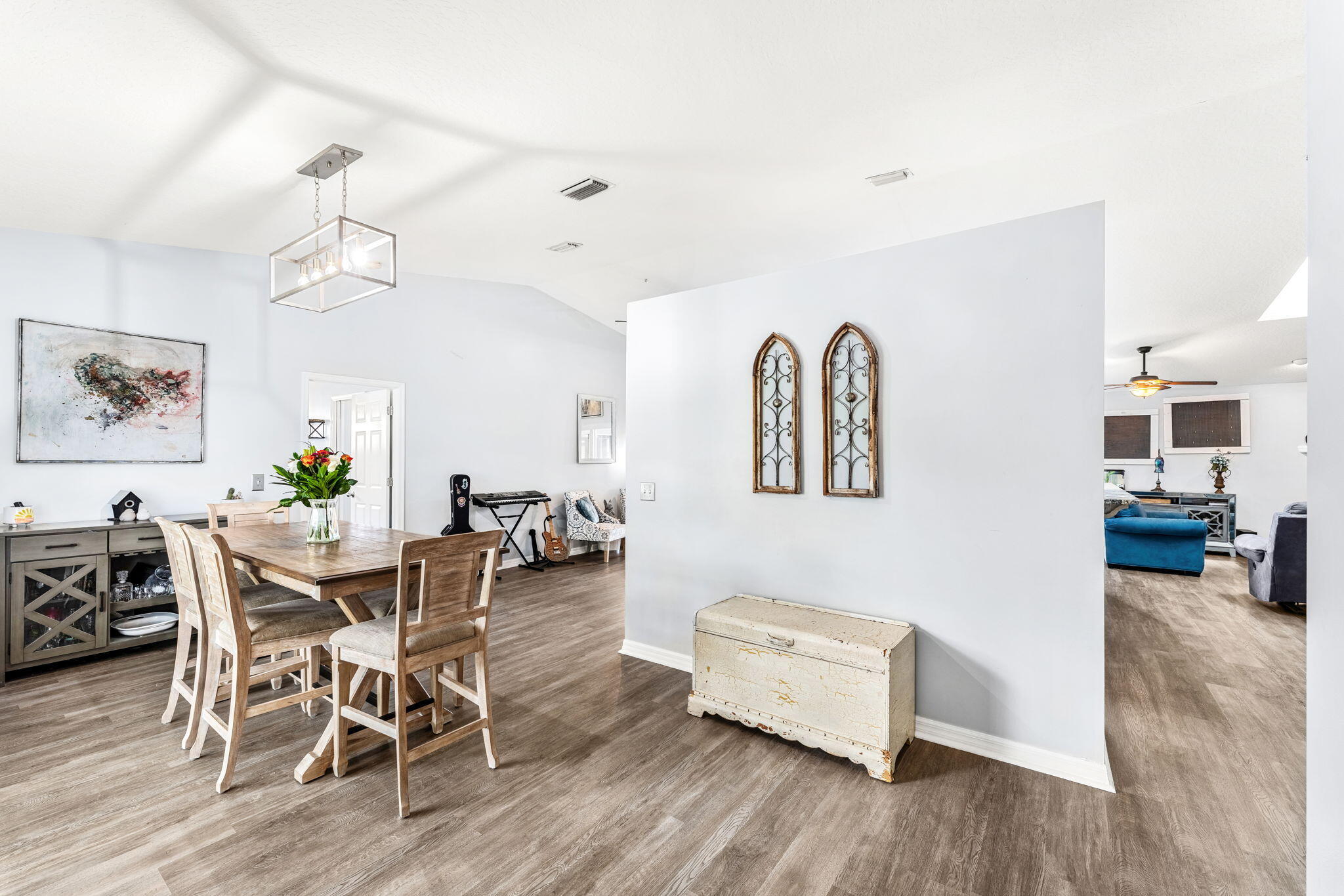 1378 York Circle