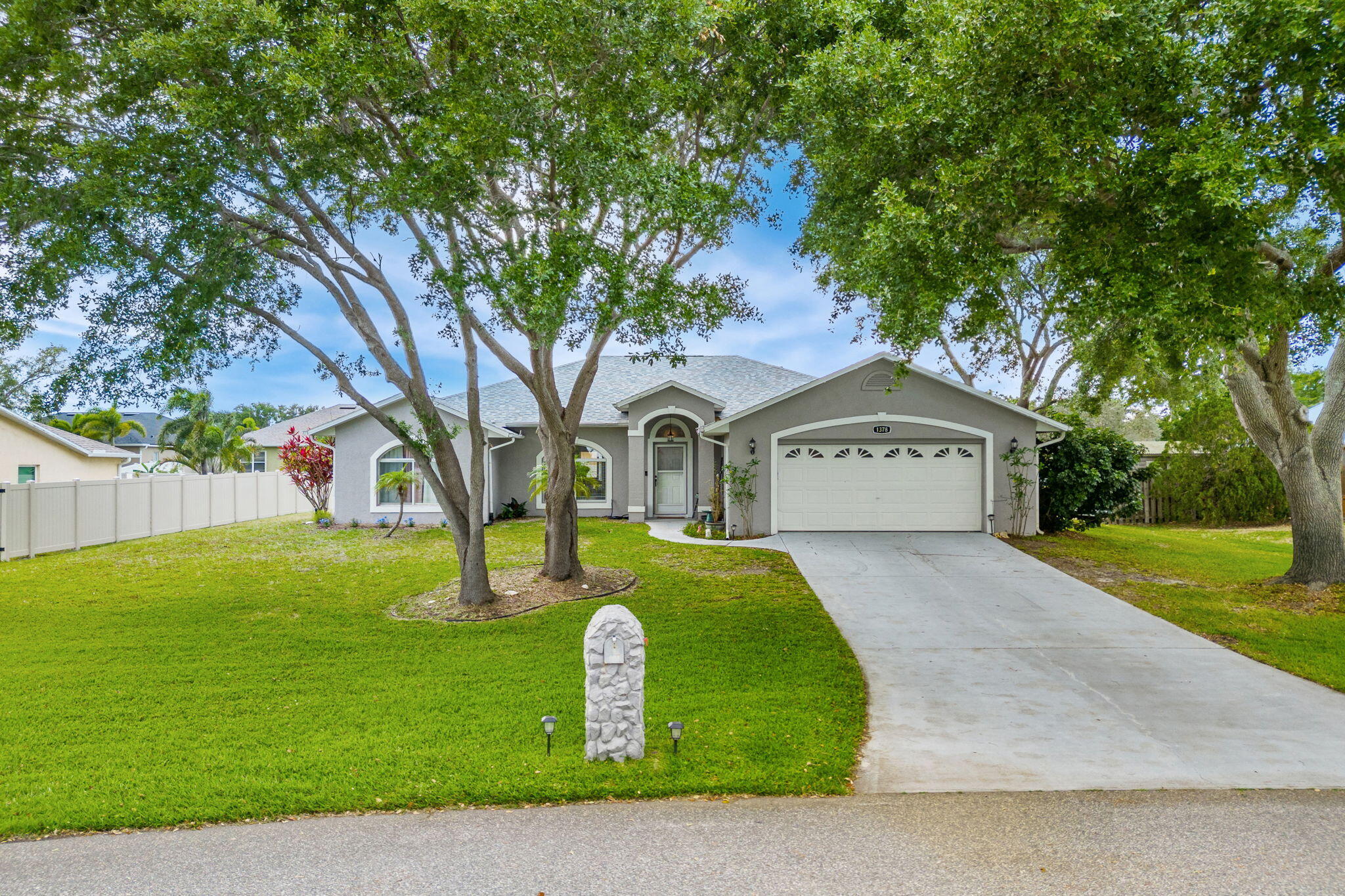 1378 York Circle
