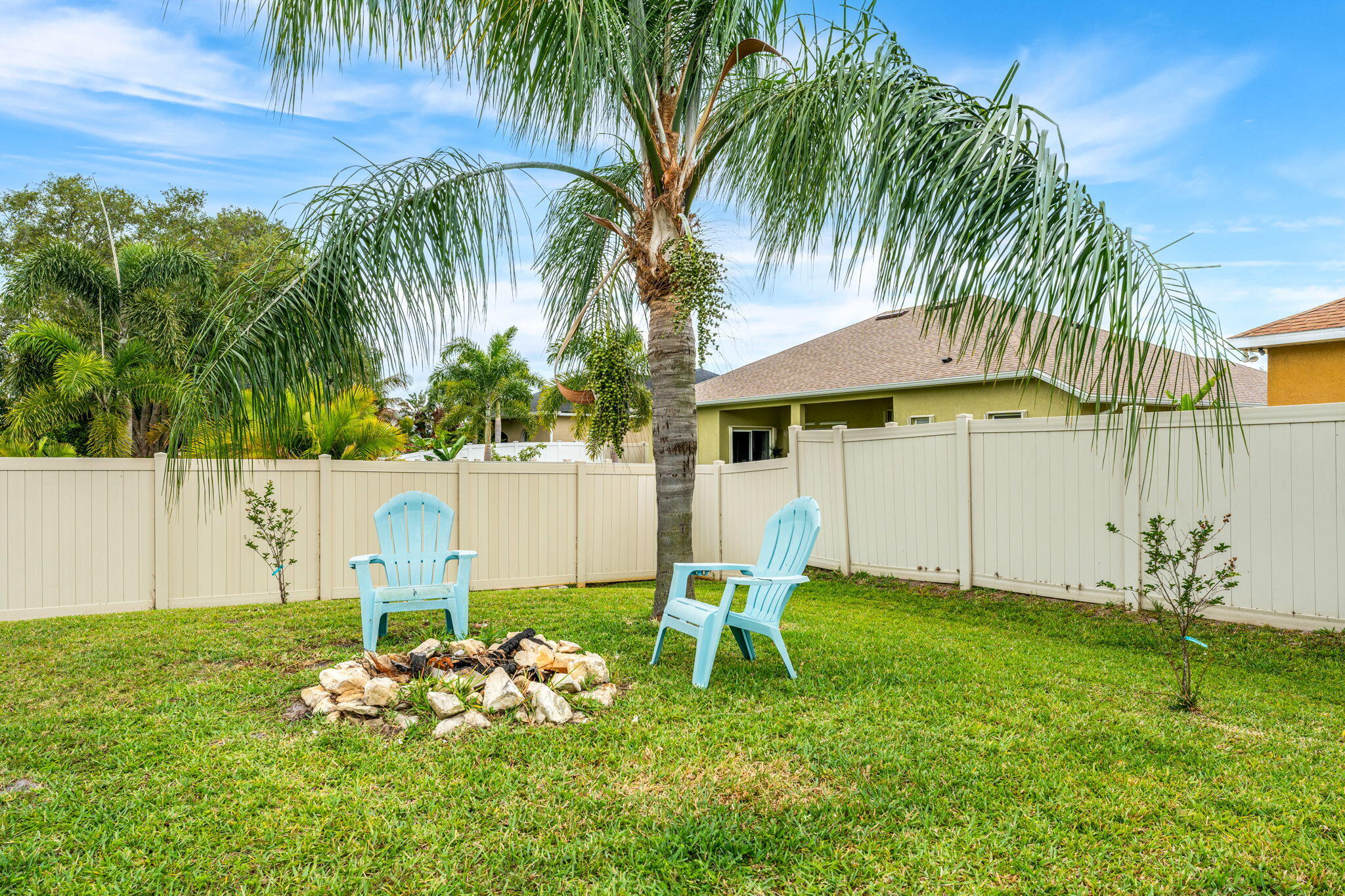 1378 York Circle