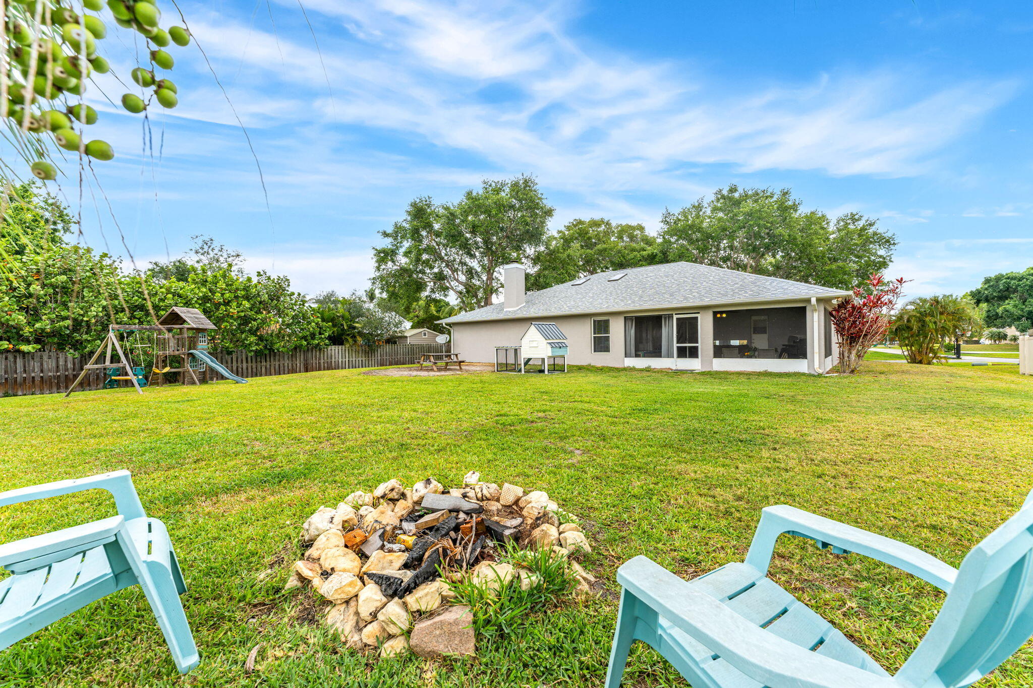 1378 York Circle
