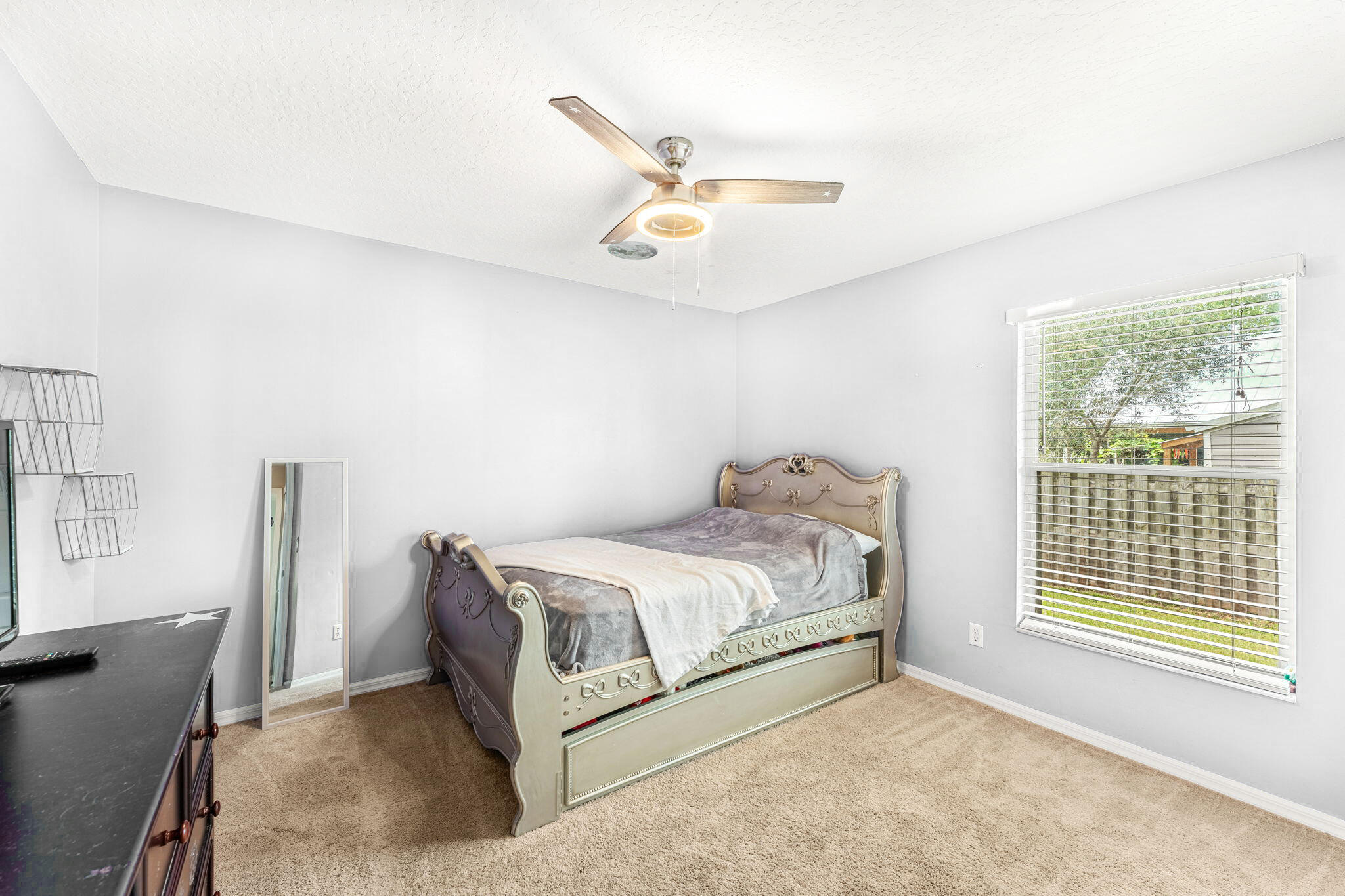 1378 York Circle