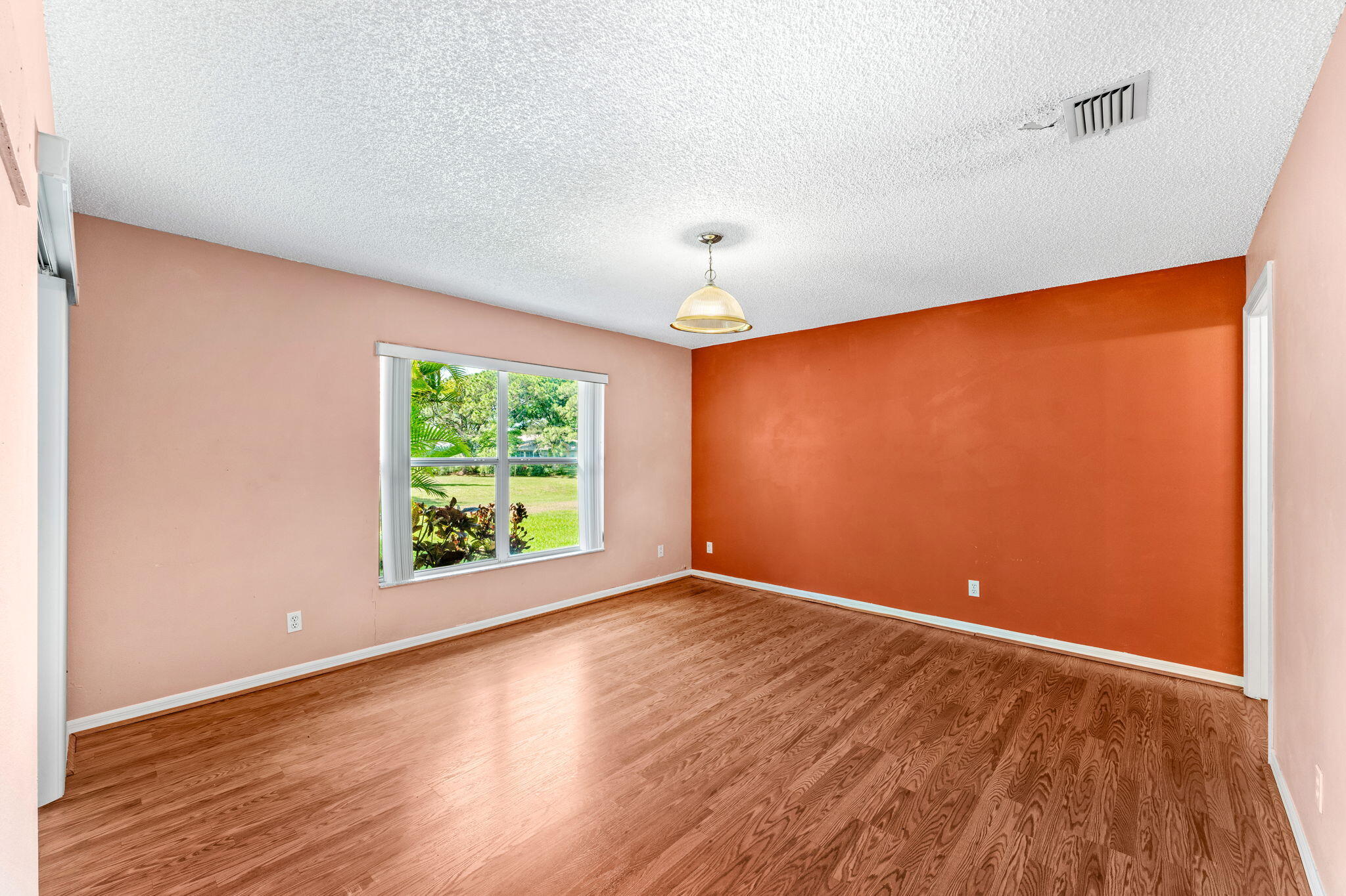1412 Casa Road