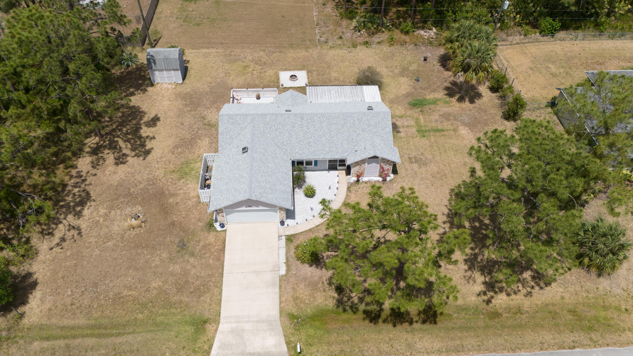 2372 Queens Street SE