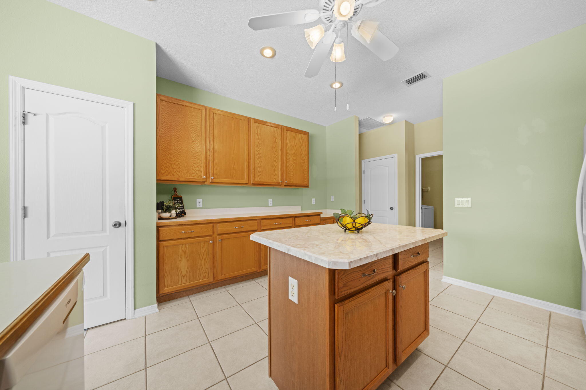 416 Lenore Court