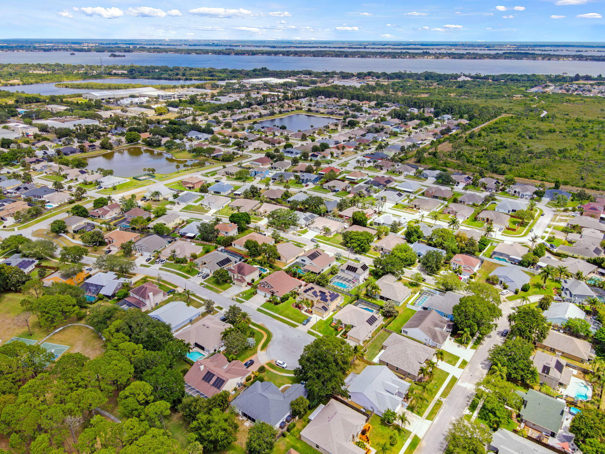 416 Lenore Court