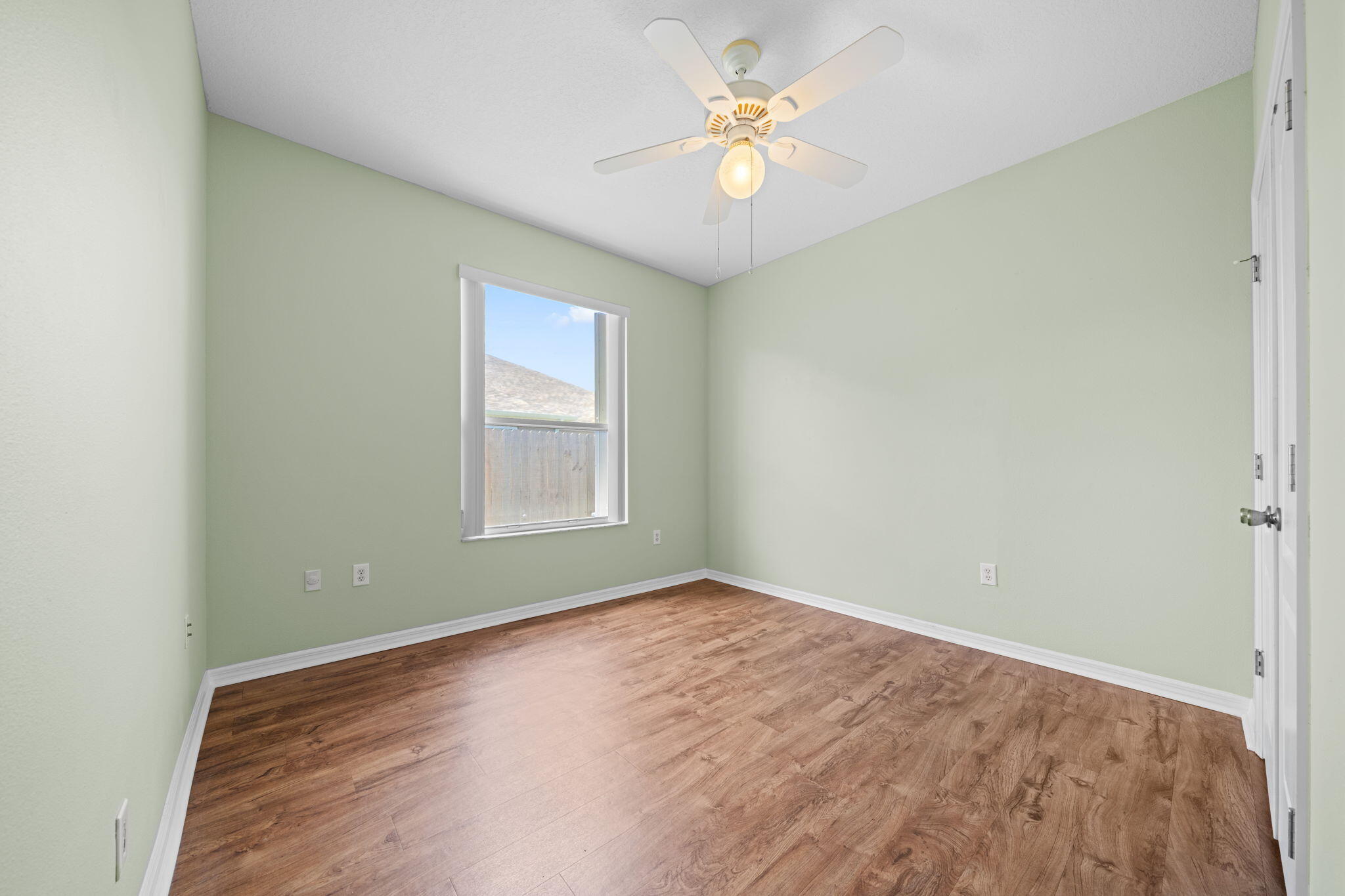 416 Lenore Court