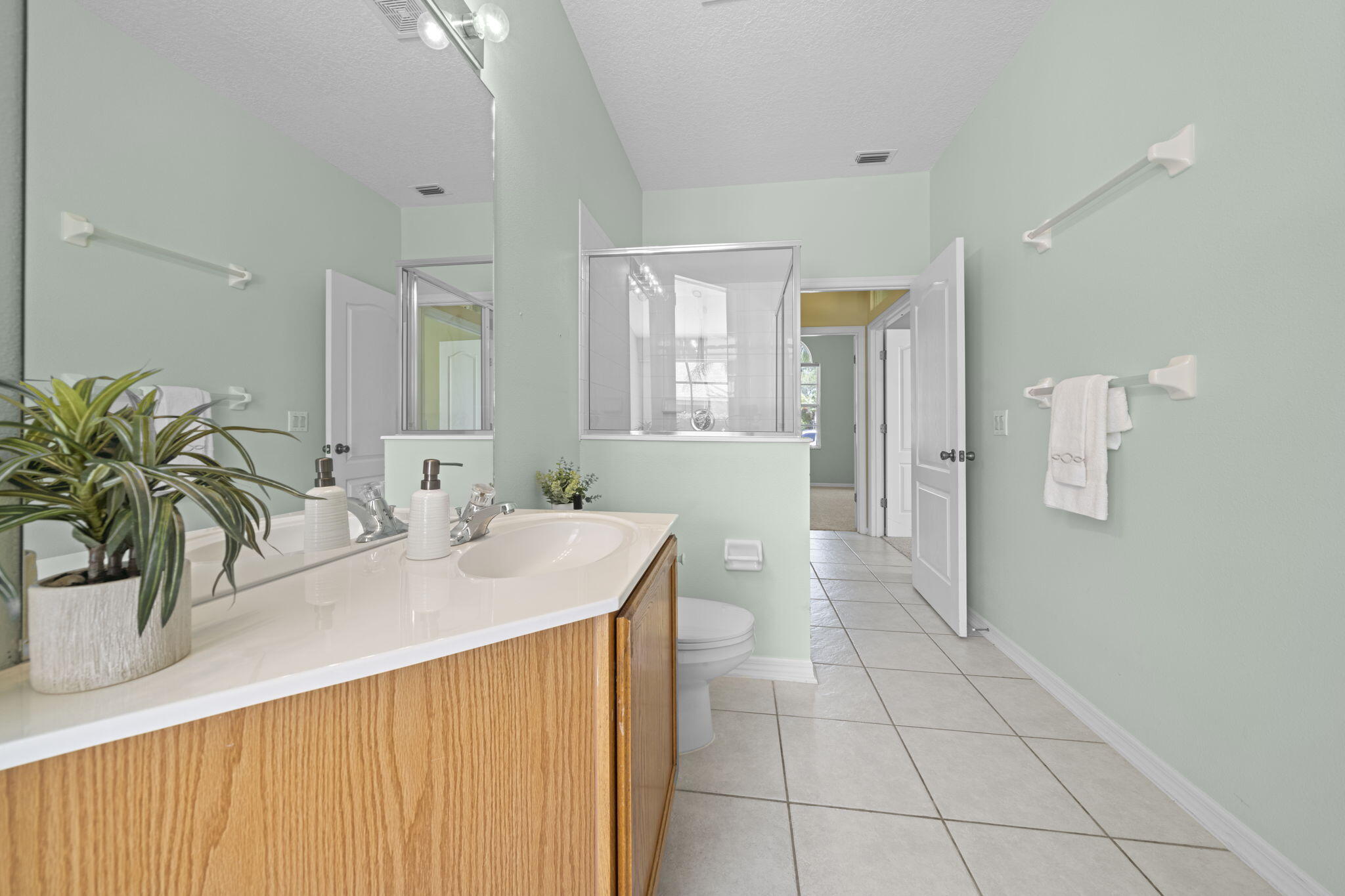 416 Lenore Court
