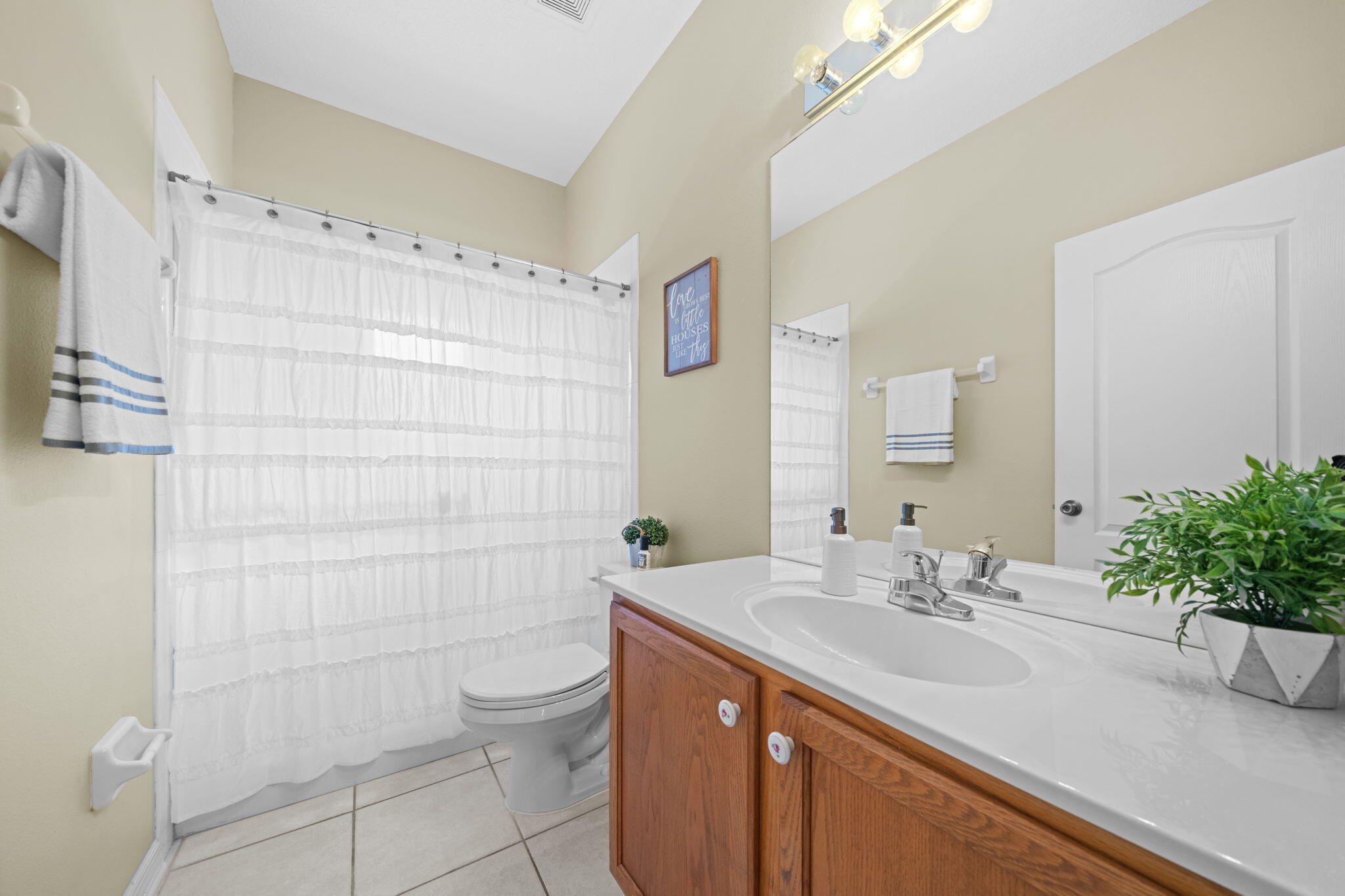 416 Lenore Court