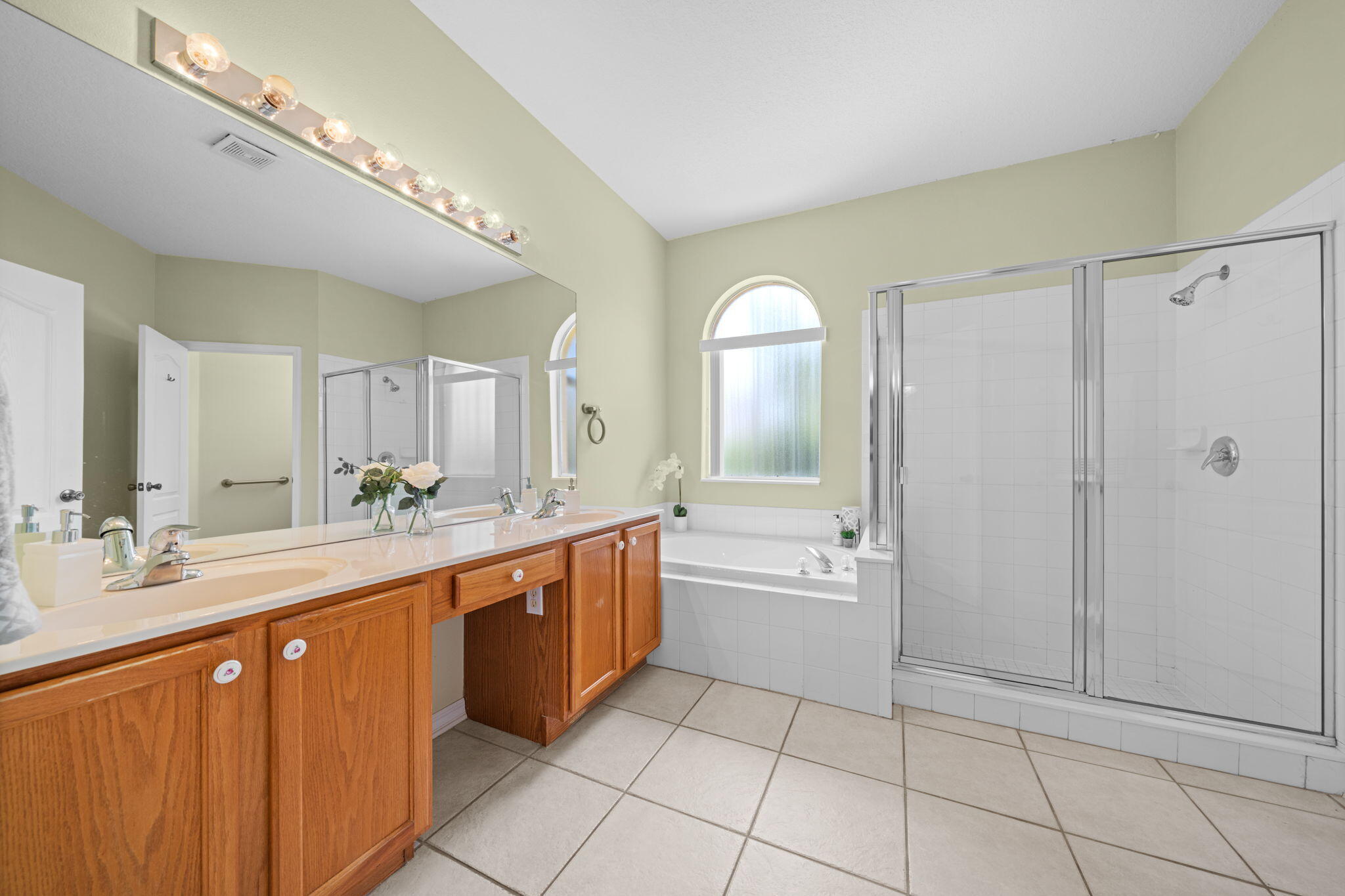 416 Lenore Court