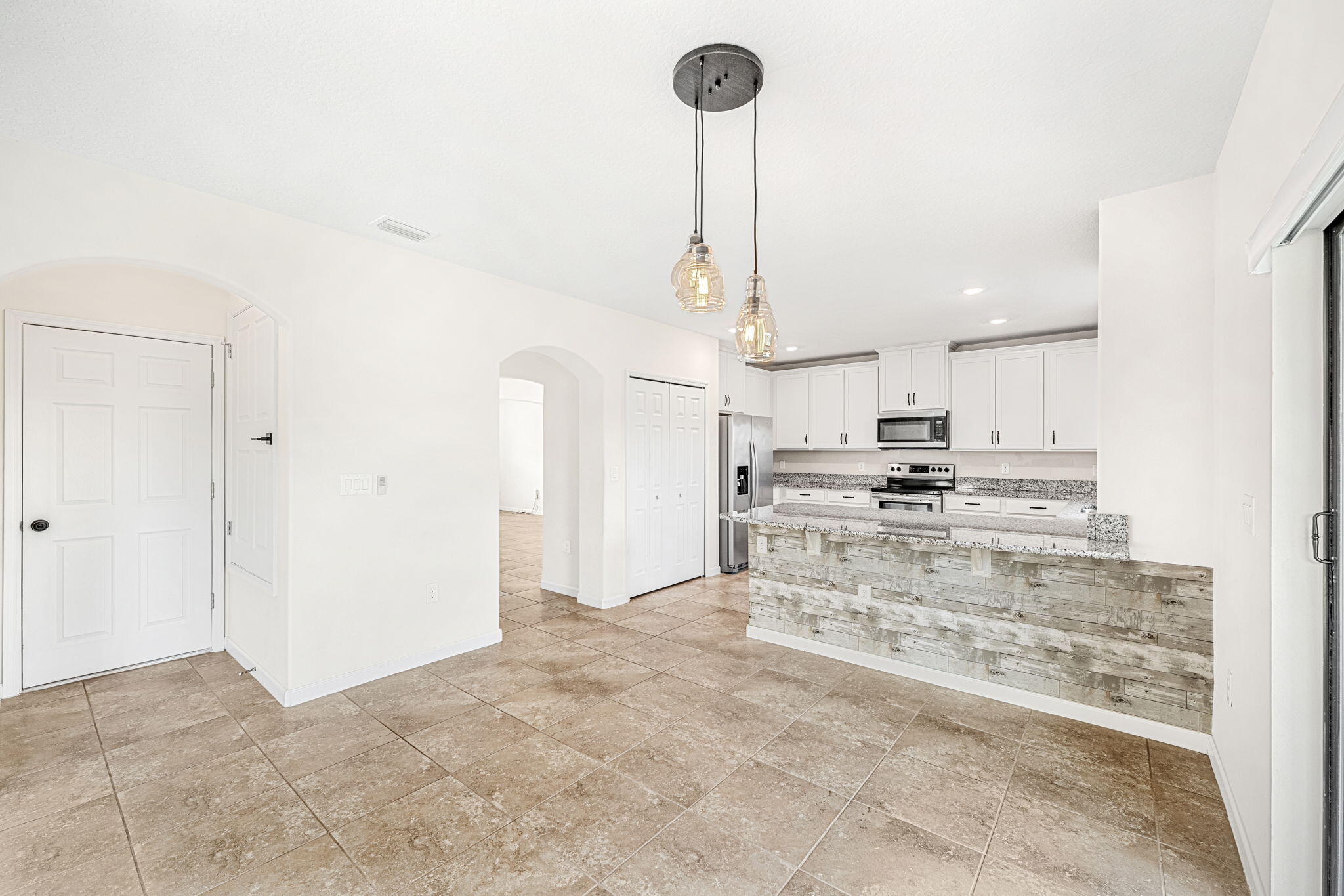 4122 Moccasin Drive