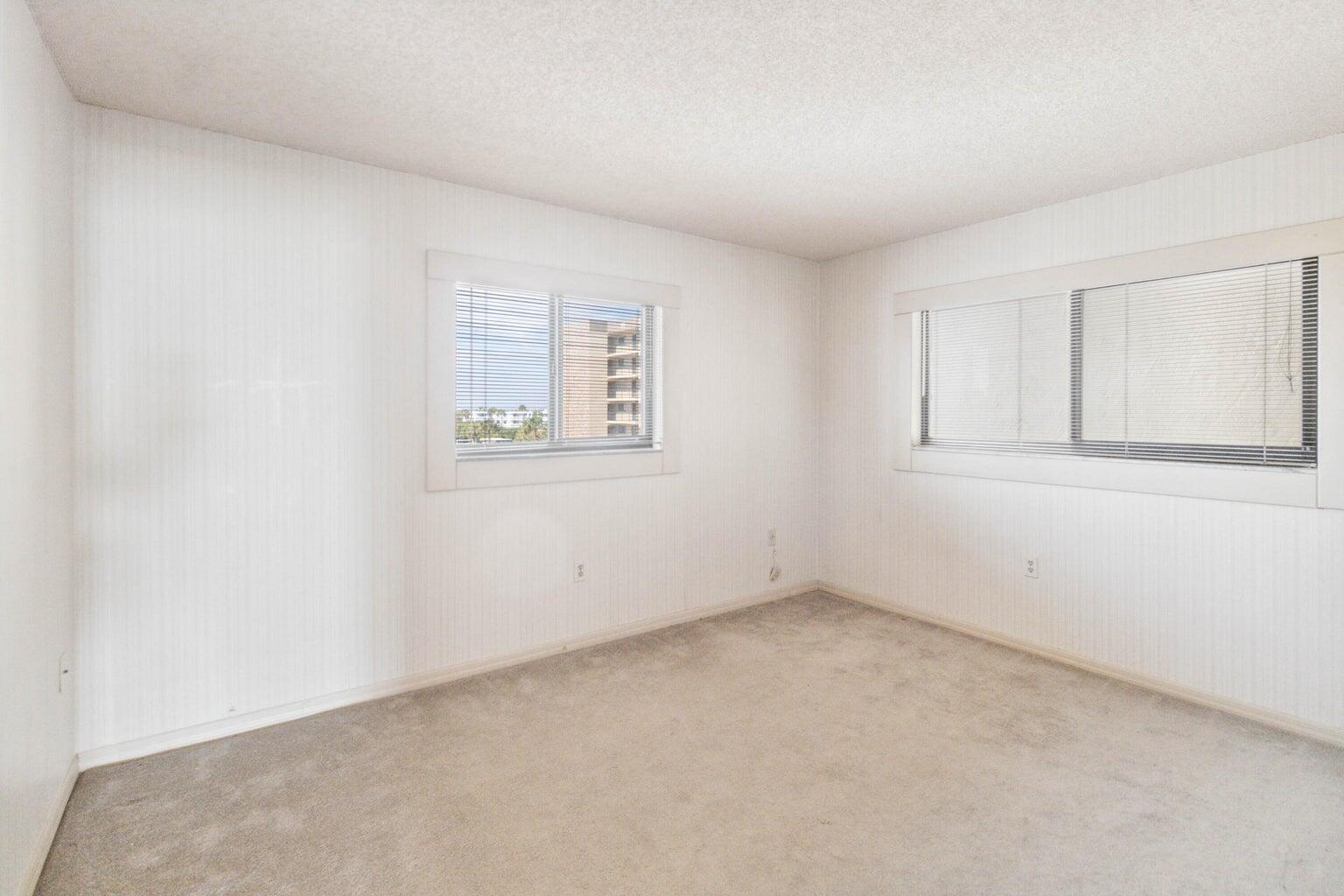 3170 N Atlantic Avenue, 401