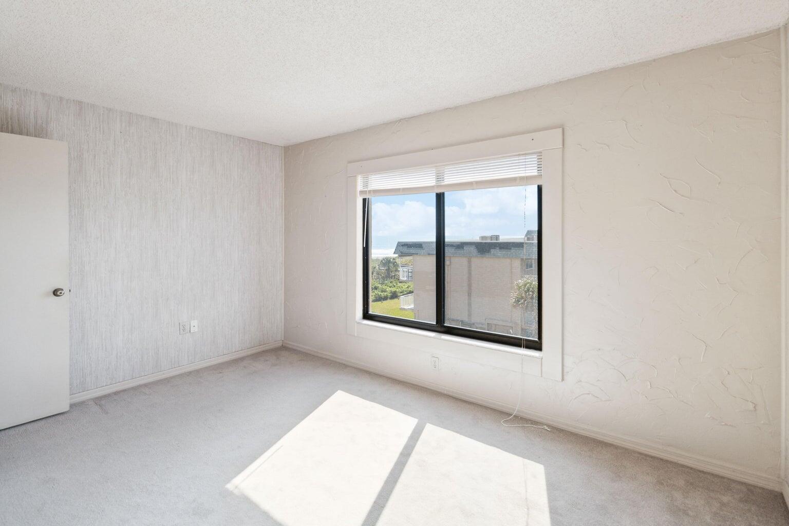 3170 N Atlantic Avenue, 401