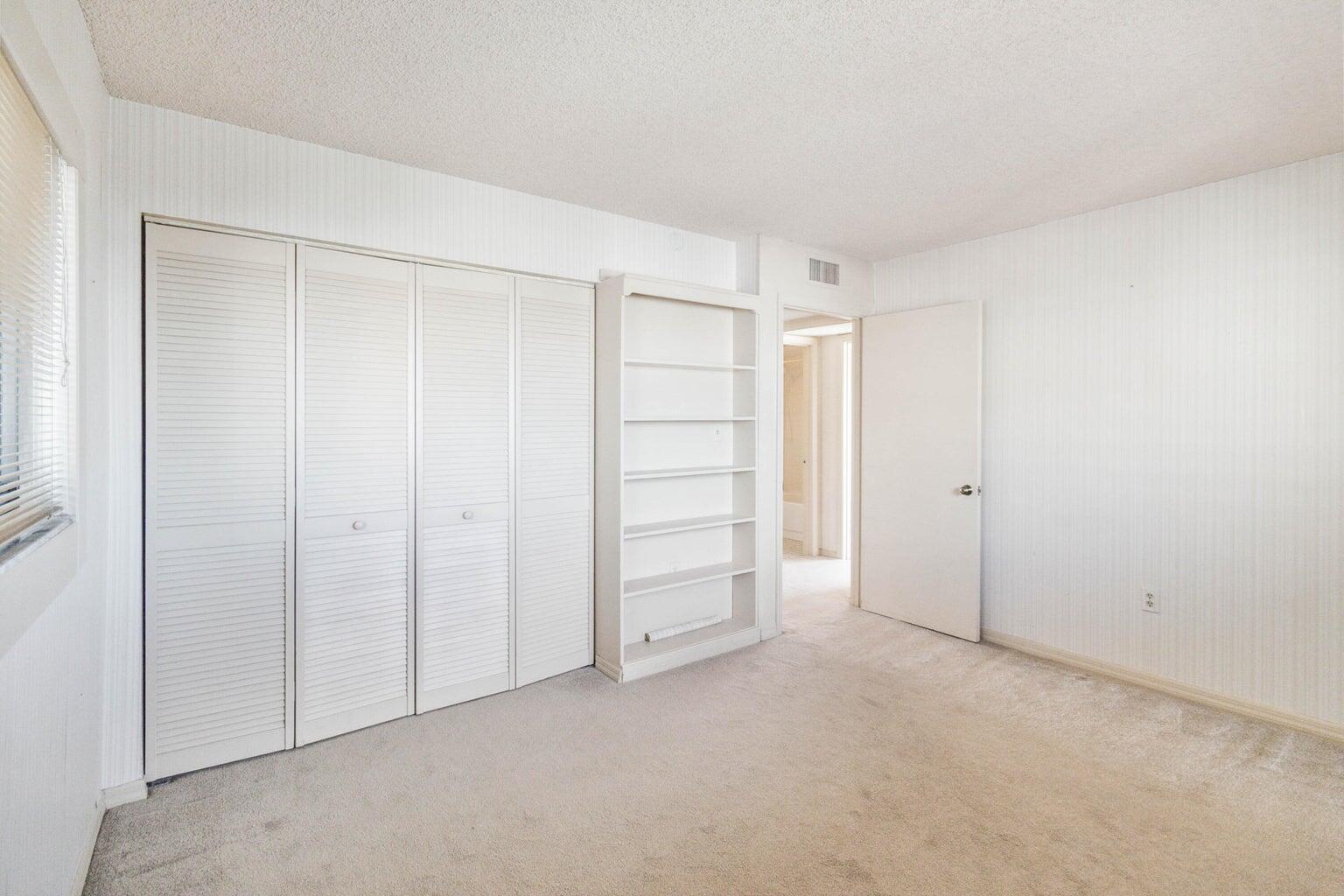 3170 N Atlantic Avenue, 401