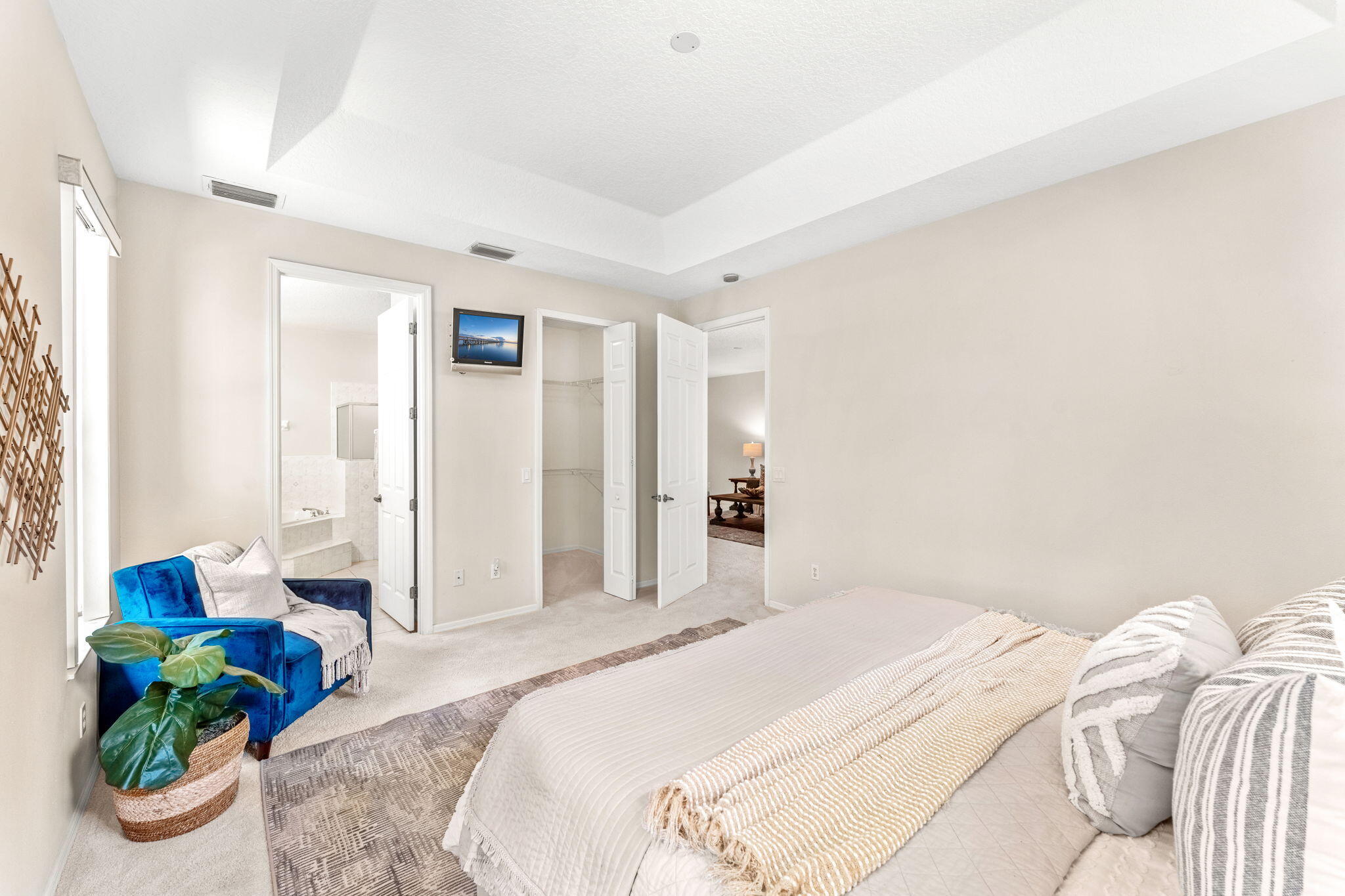 1222 Honeybee Lane