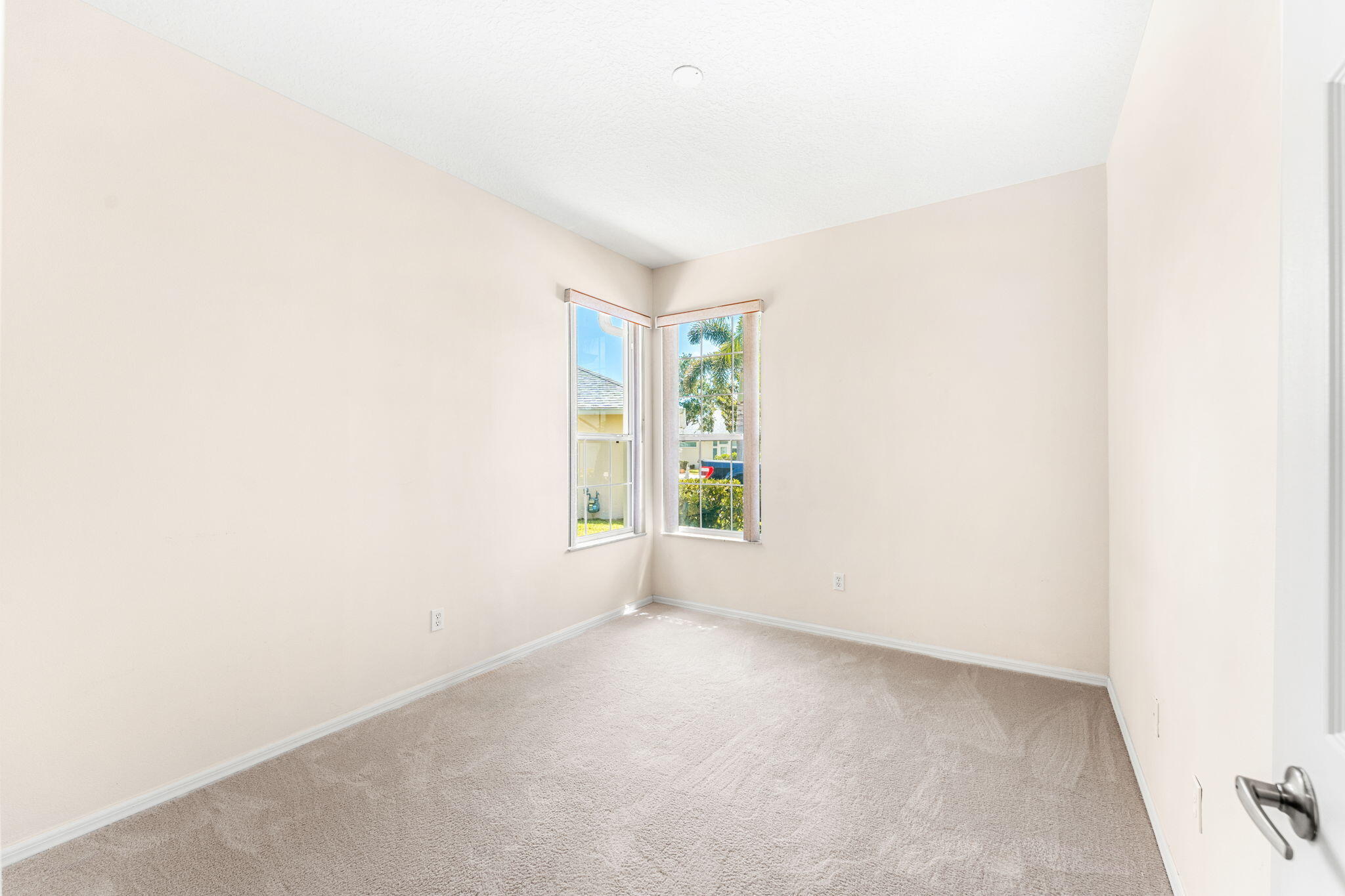 1222 Honeybee Lane