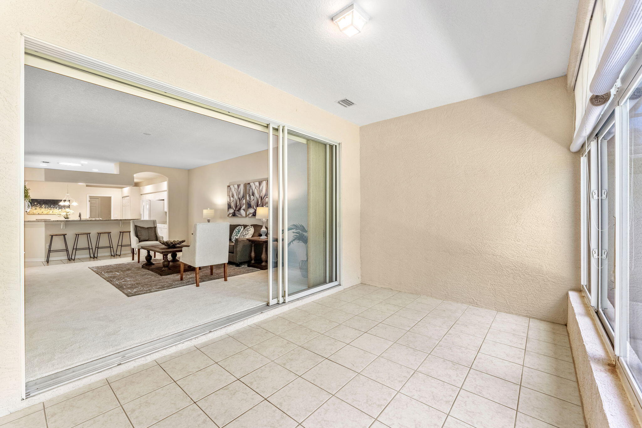 1222 Honeybee Lane