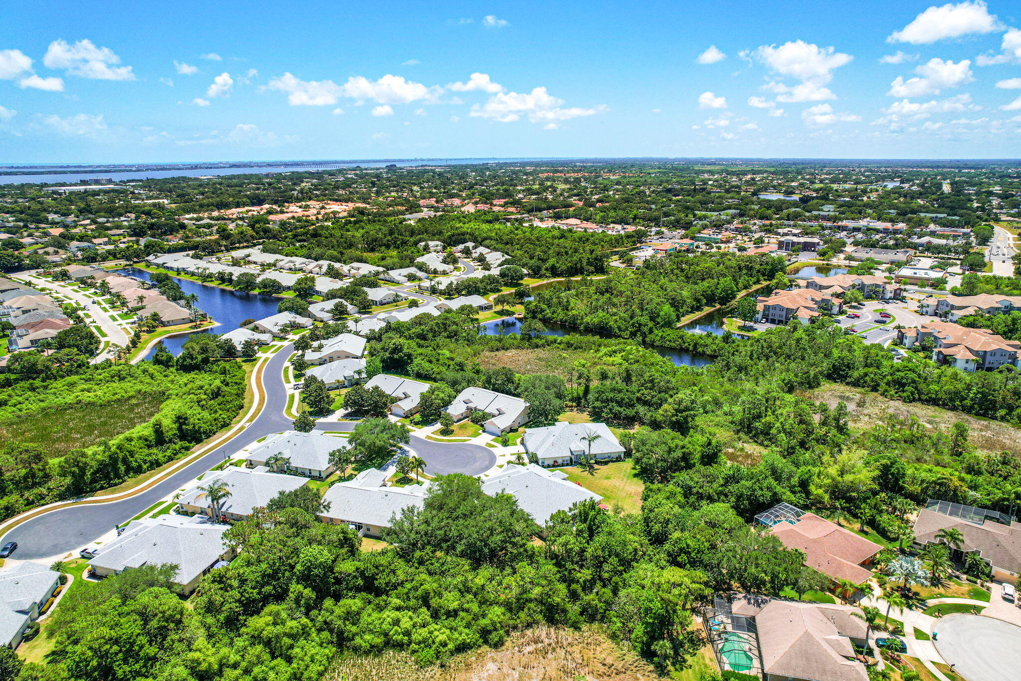 1222 Honeybee Lane