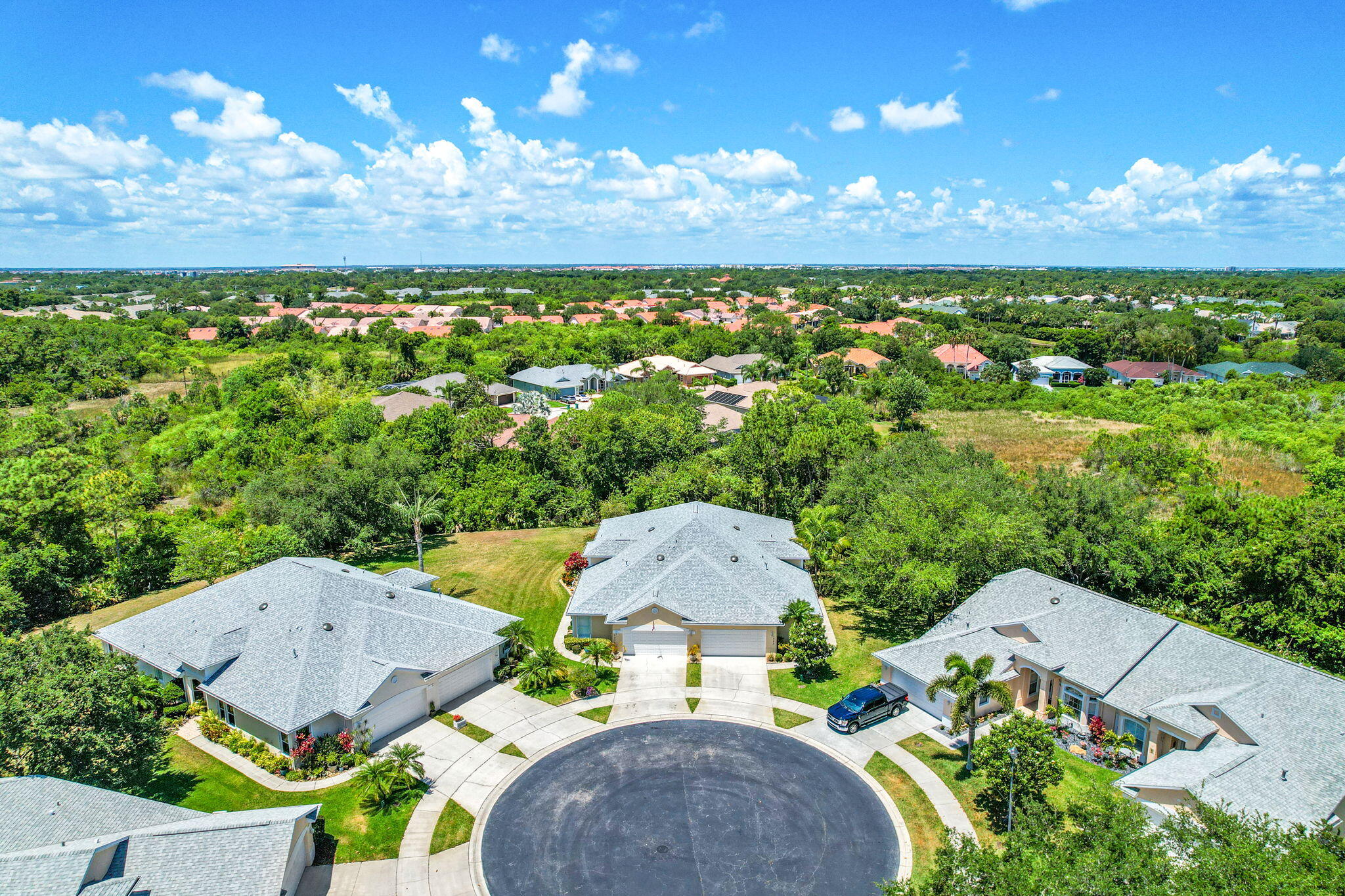 1222 Honeybee Lane