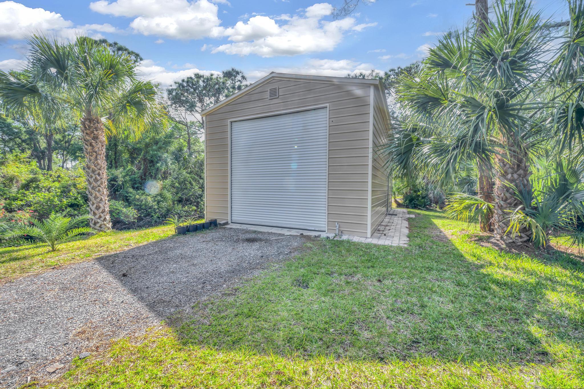 6895 Cottonwood Drive