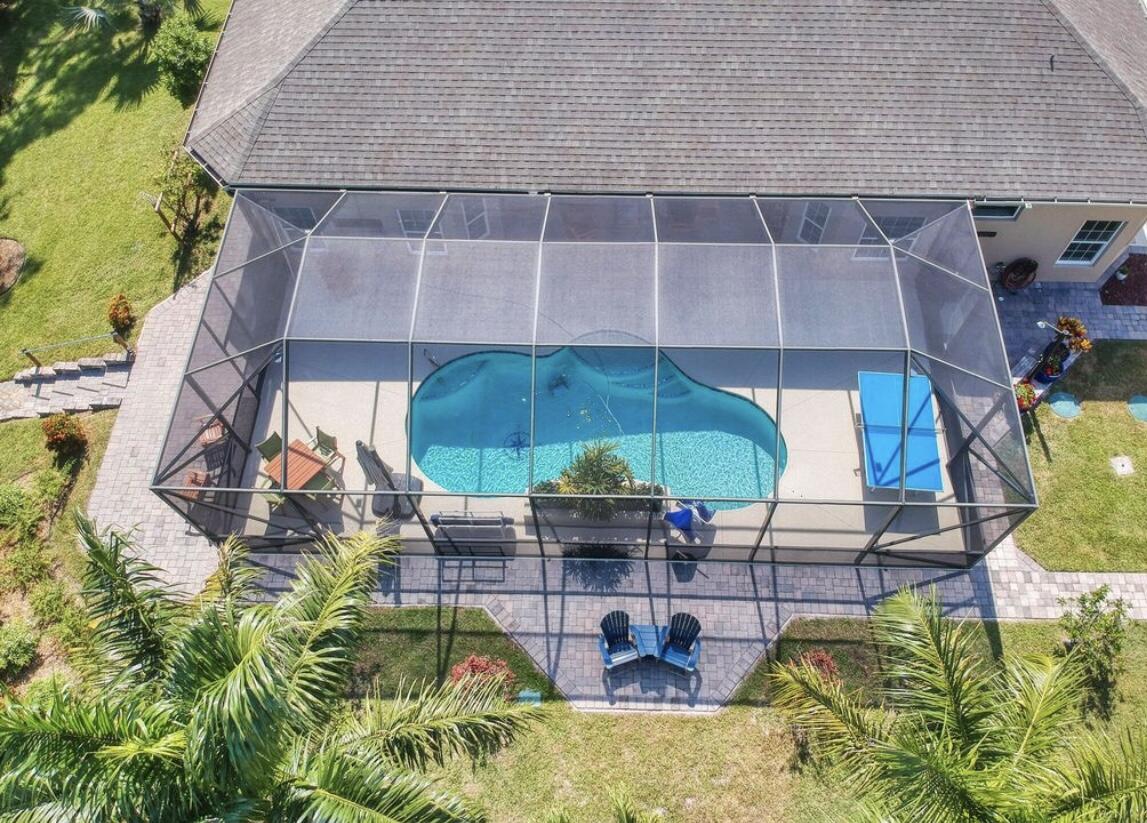 6895 Cottonwood Drive