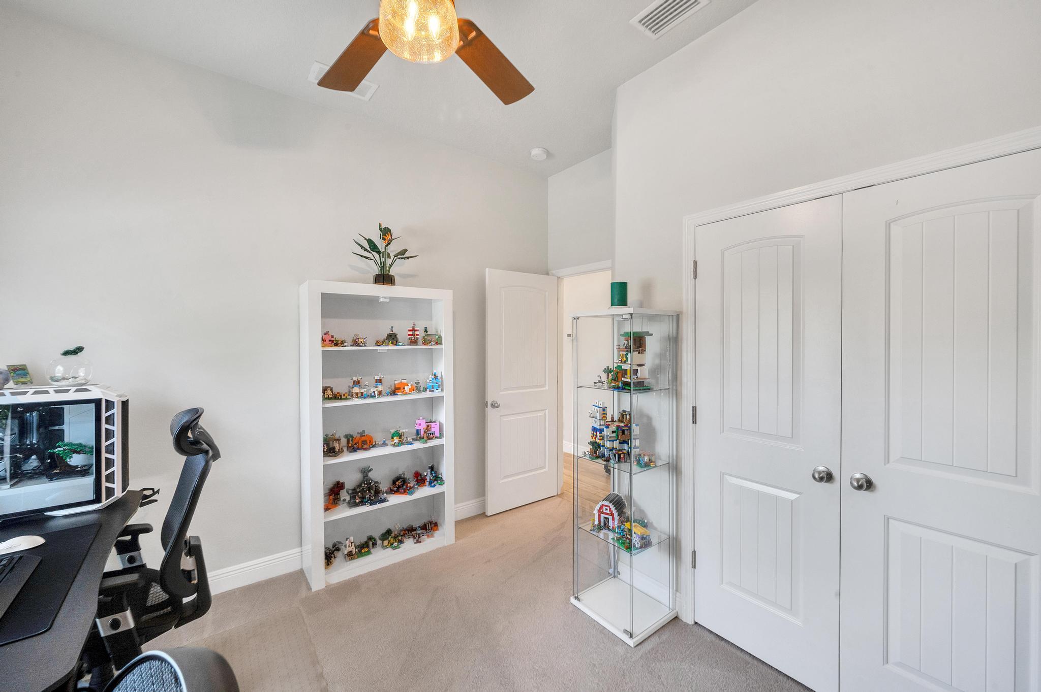 6895 Cottonwood Drive