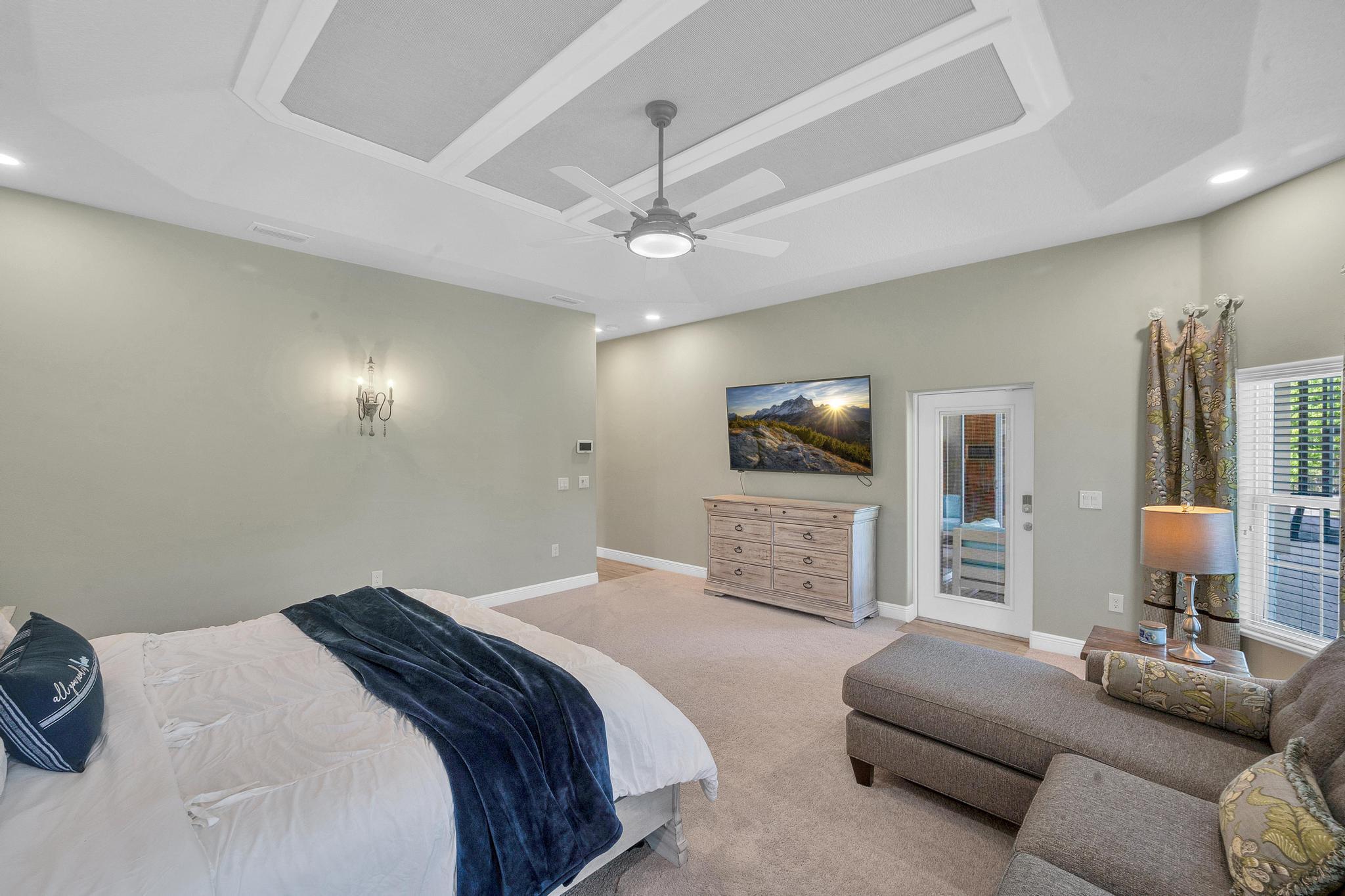 6895 Cottonwood Drive