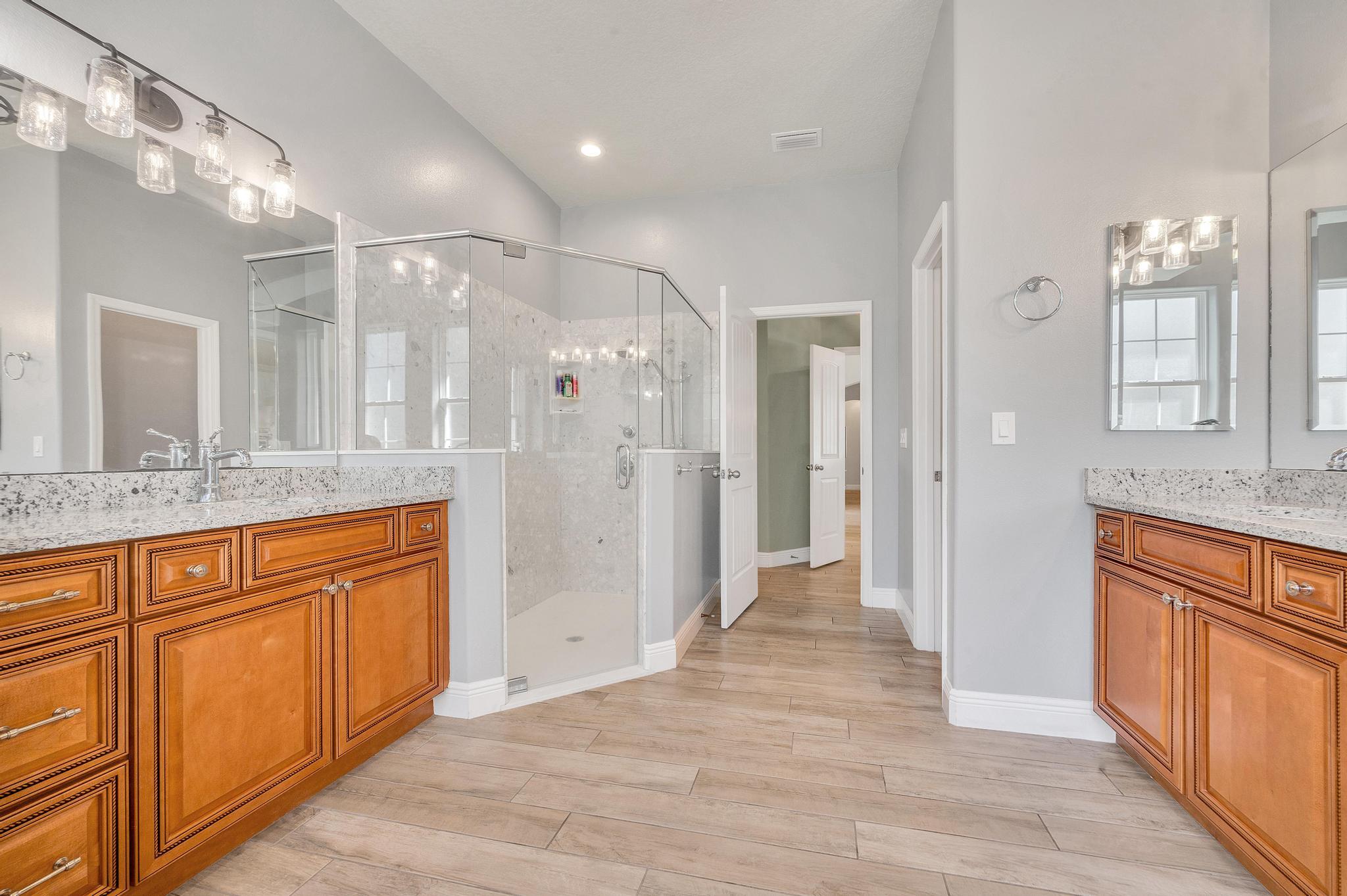 6895 Cottonwood Drive