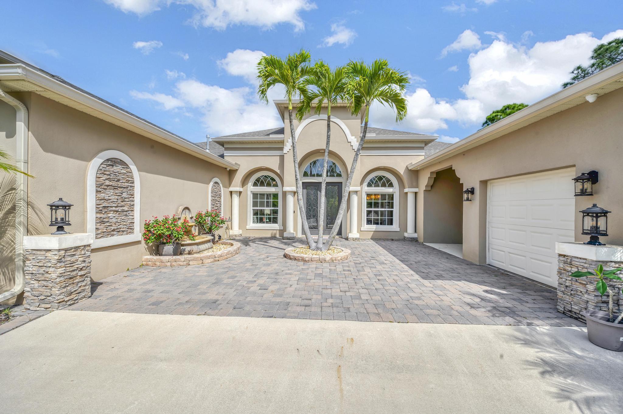 6895 Cottonwood Drive