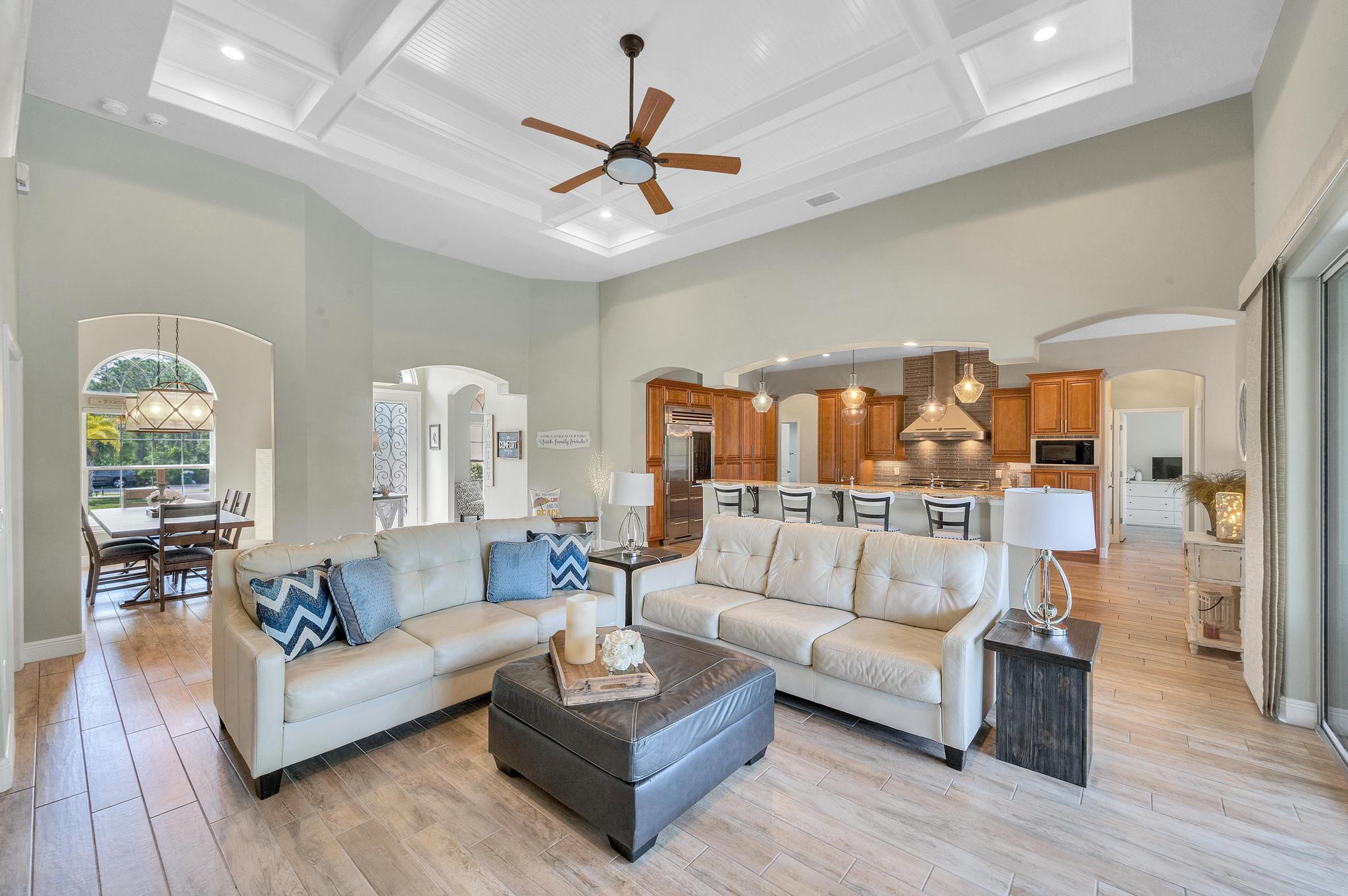 6895 Cottonwood Drive