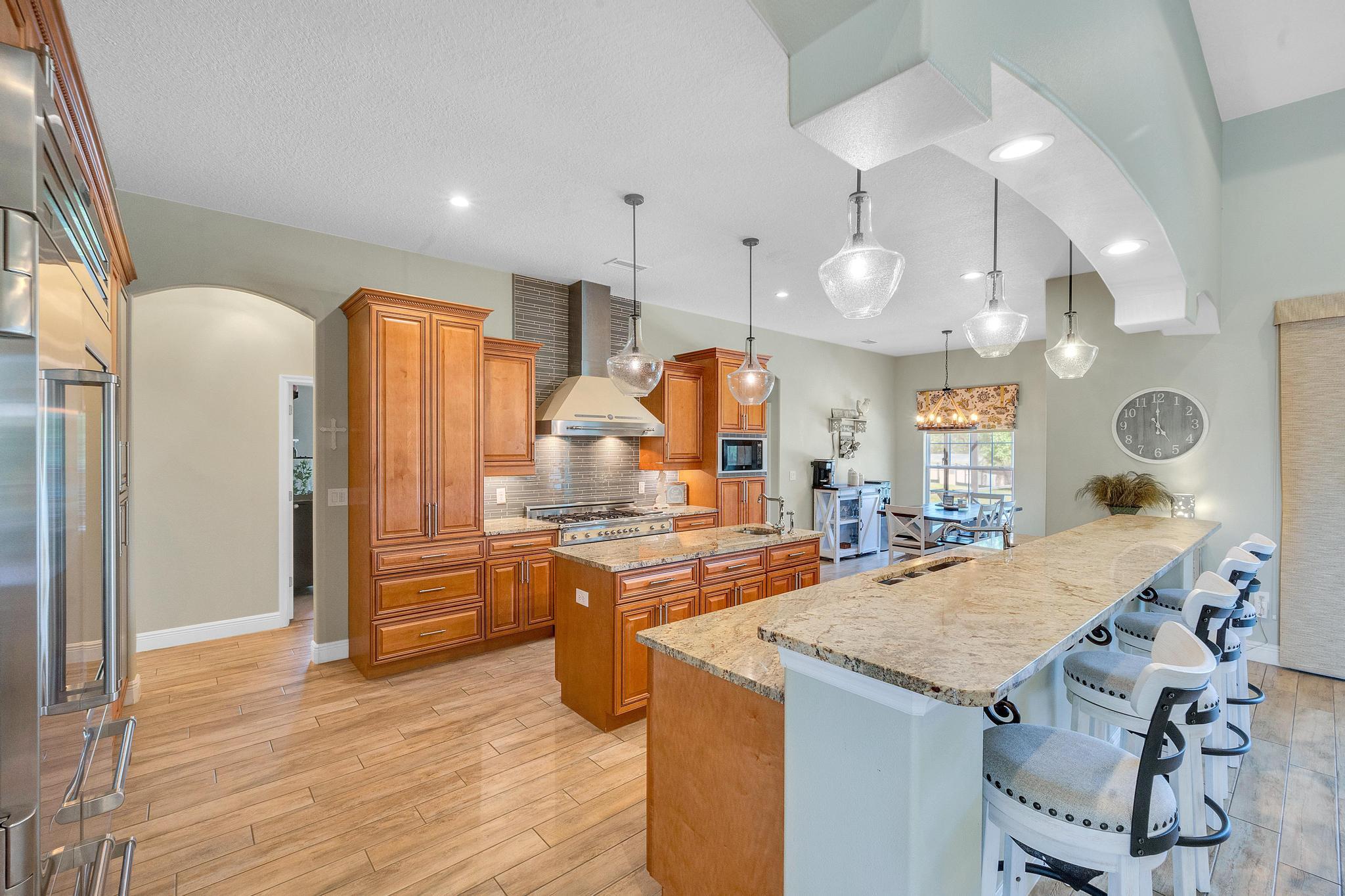 6895 Cottonwood Drive