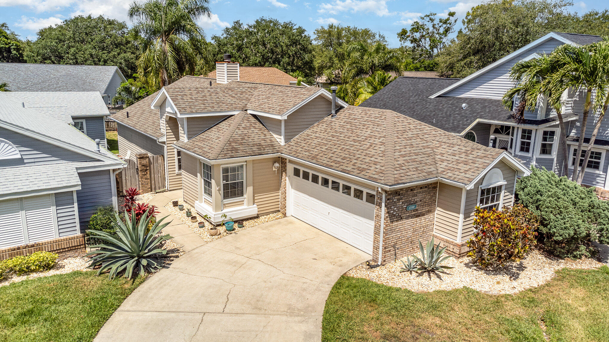 1737 Pine Valley Drive