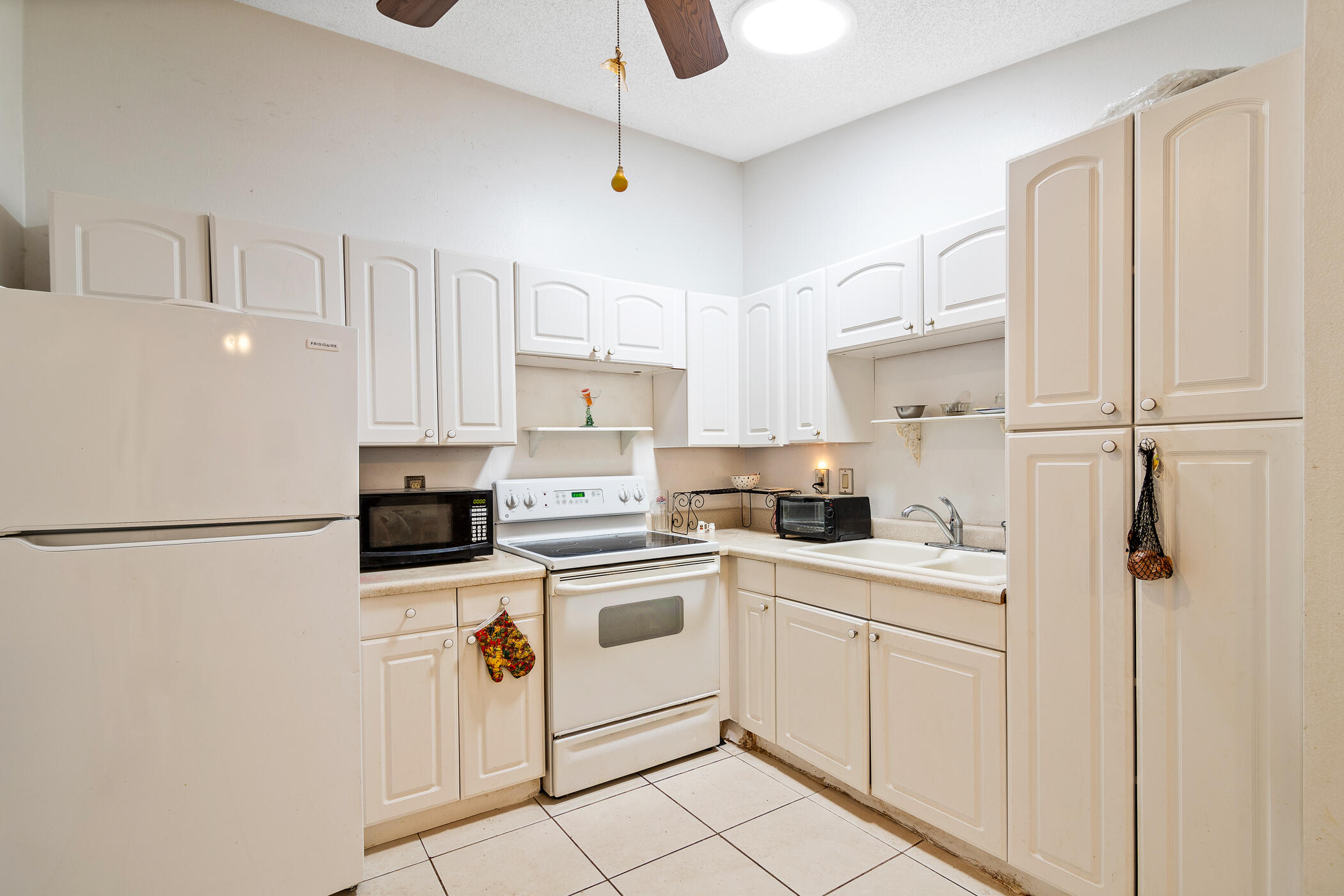 1430 Malibu Circle NE 106