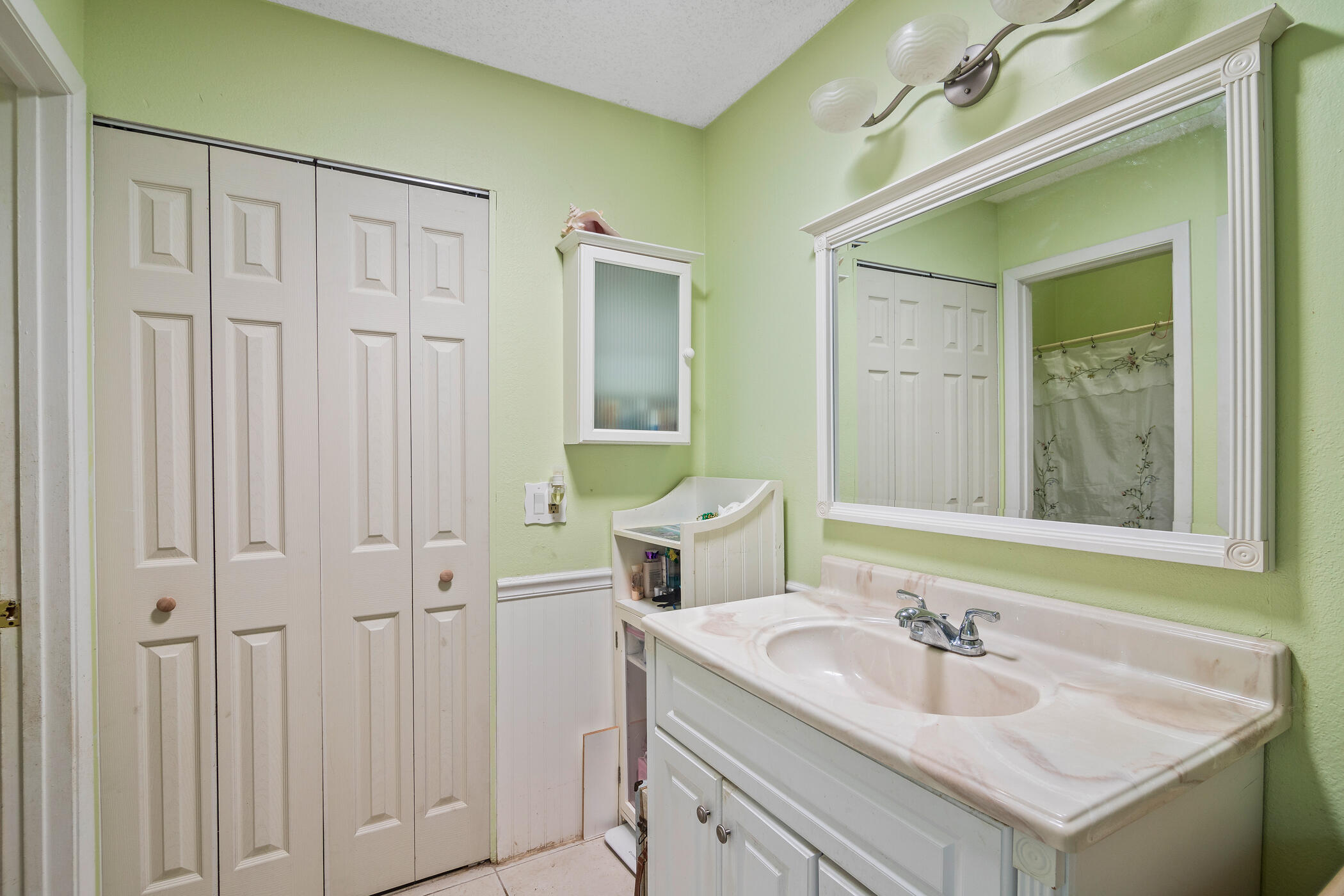 1430 Malibu Circle NE 106