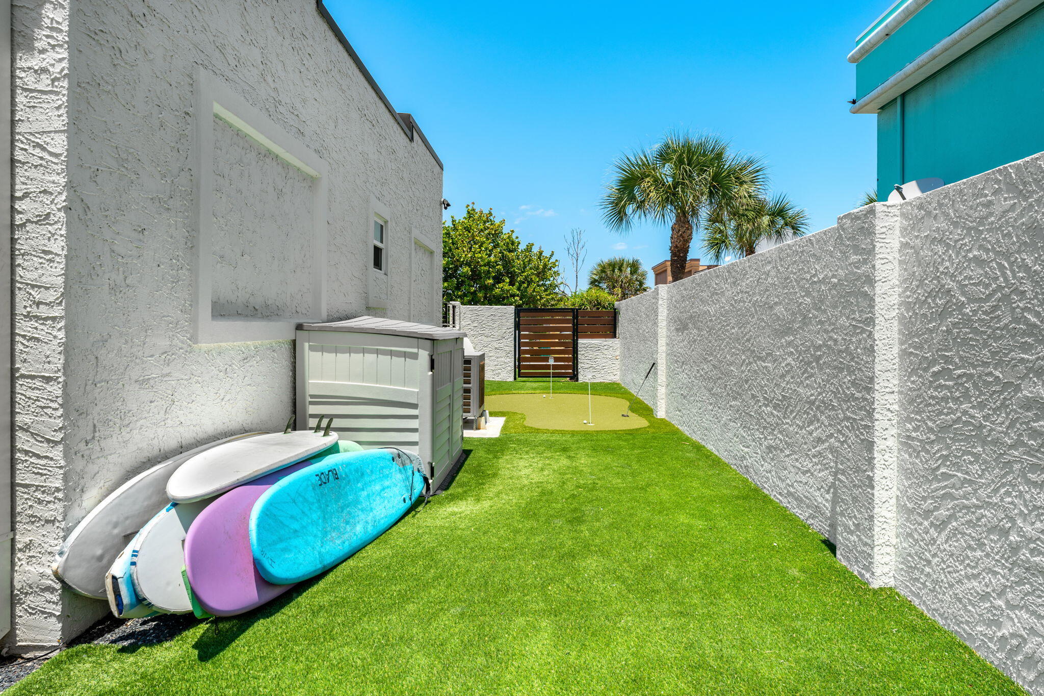 105 3rd Avenue