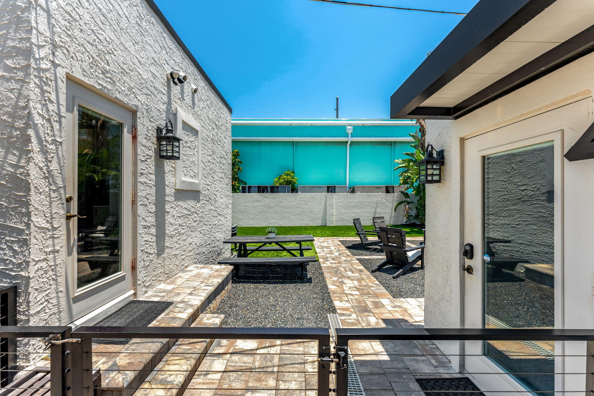 105 3rd Avenue